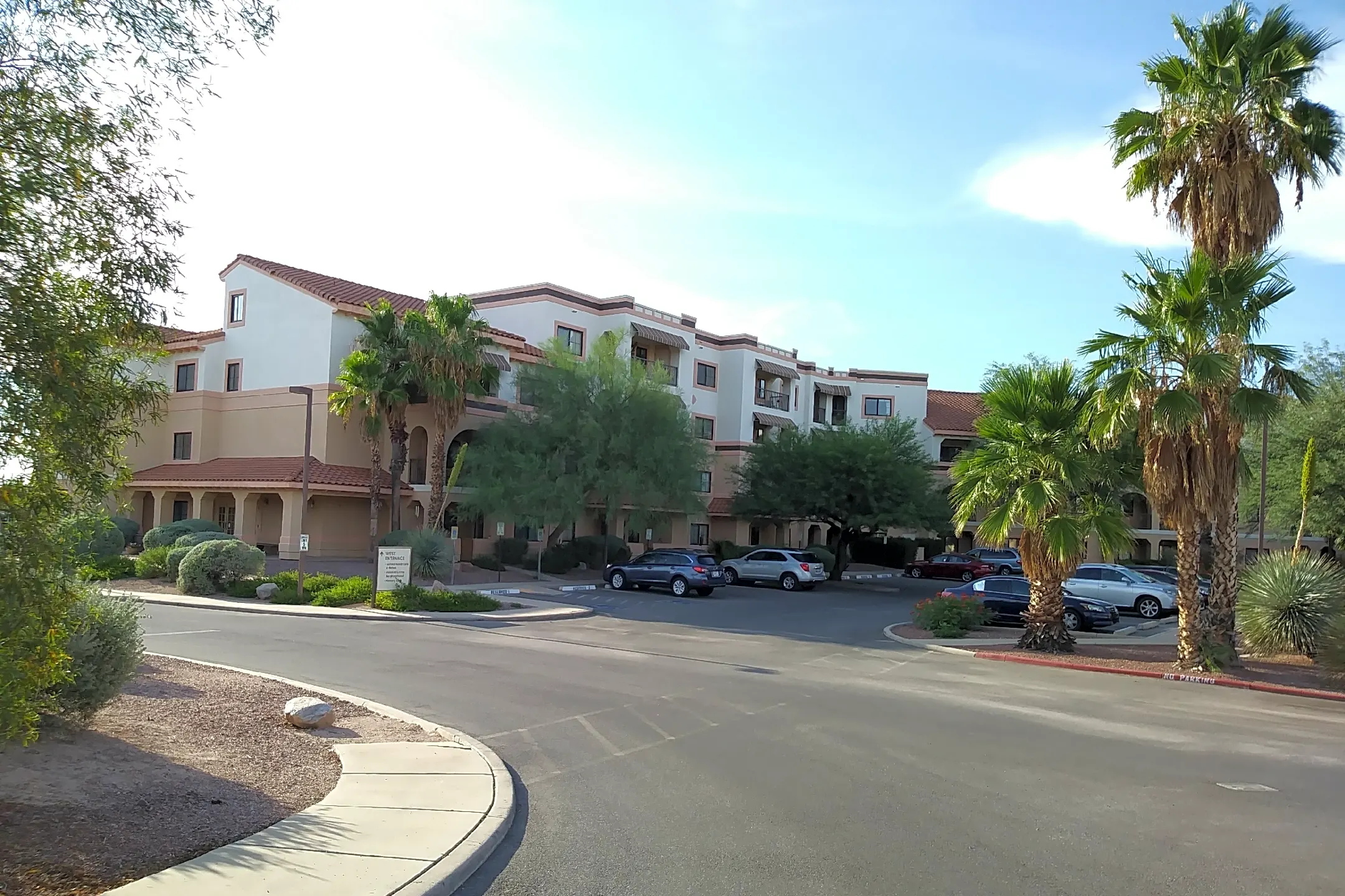 The Forum at Tucson - 2500 N Rosemont Blvd | Tucson, AZ Apartments for ...