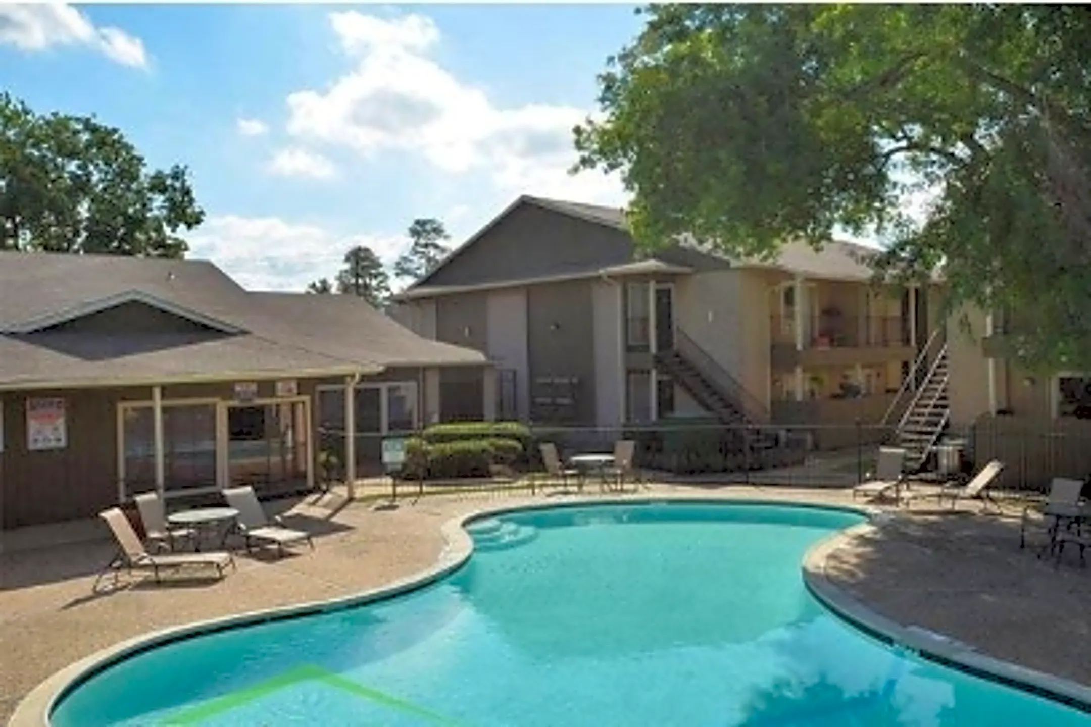 Pine Creek Apartments Houston, TX 77013