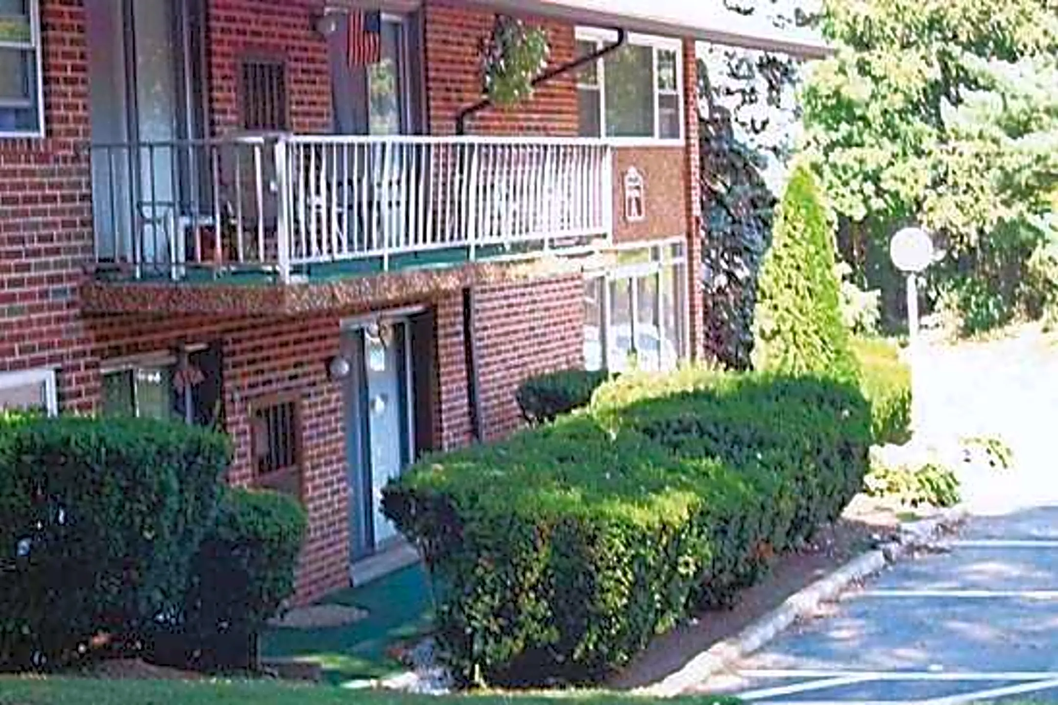 Lawrence Hill Apartments Havertown