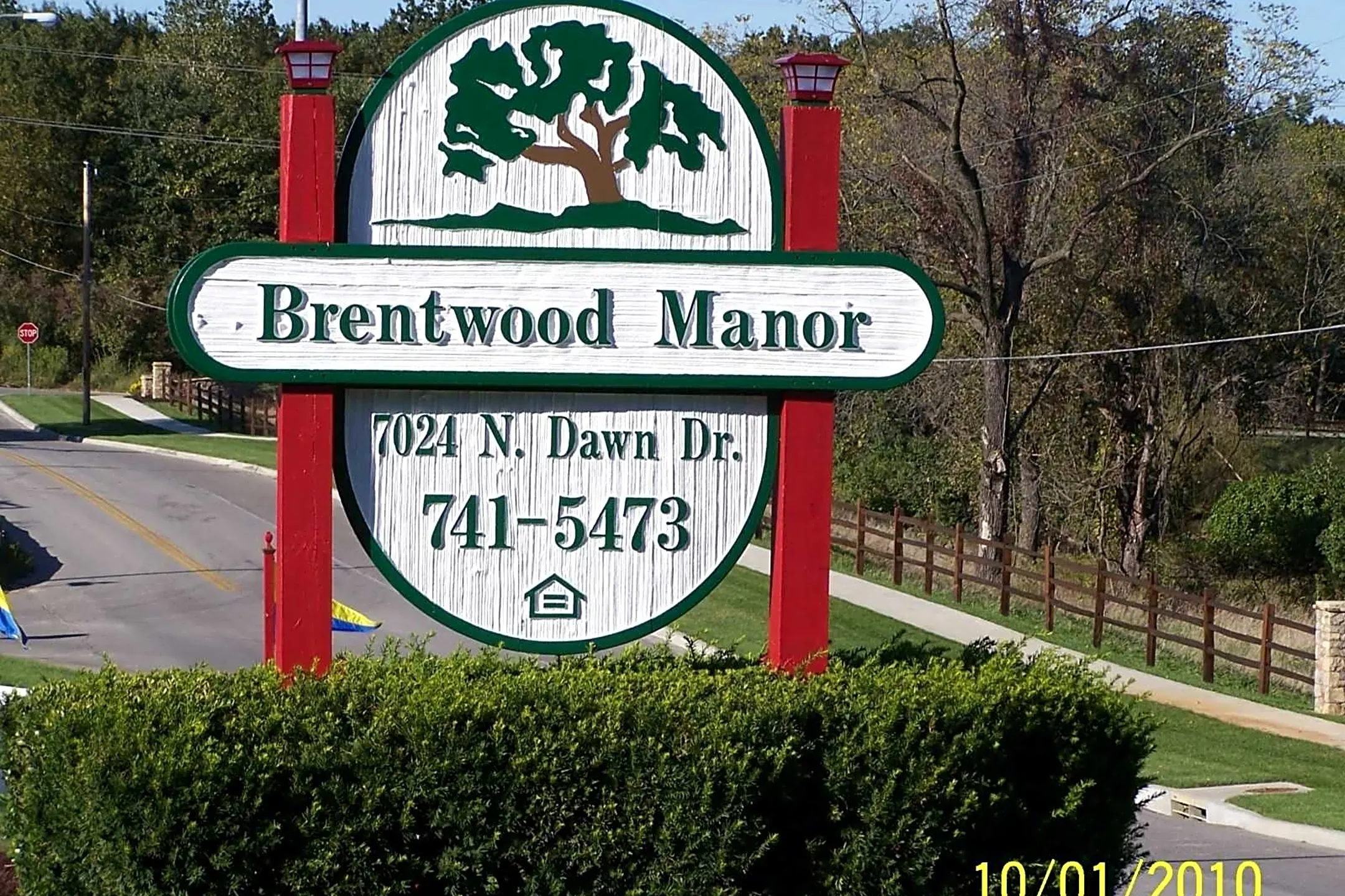 Brentwood Manor - 7024 NW Dawn Ln | Kansas City, MO Apartments for Rent ...