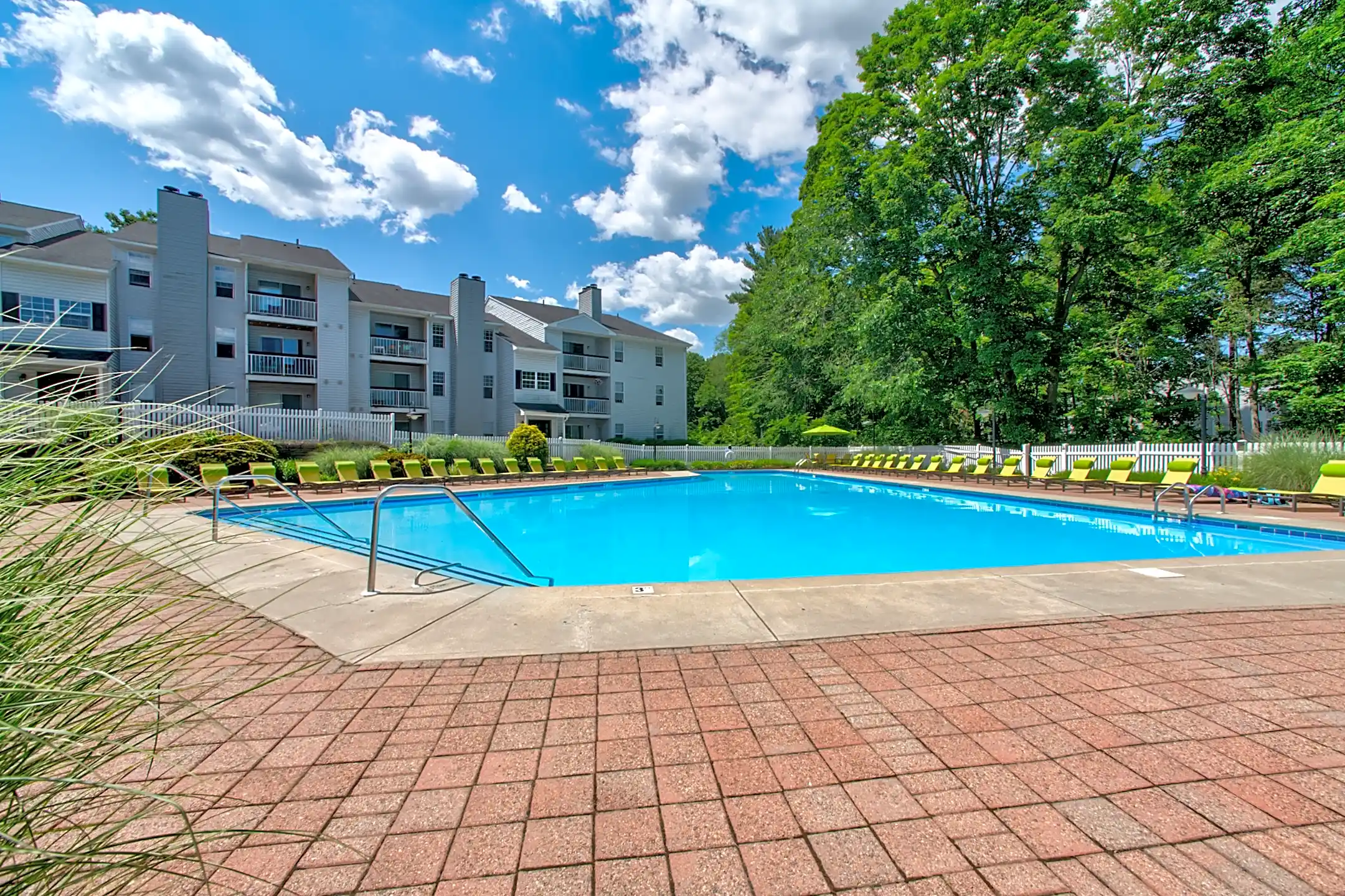 Northwoods 5 Town Colony Drive Middletown, CT Apartments for Rent