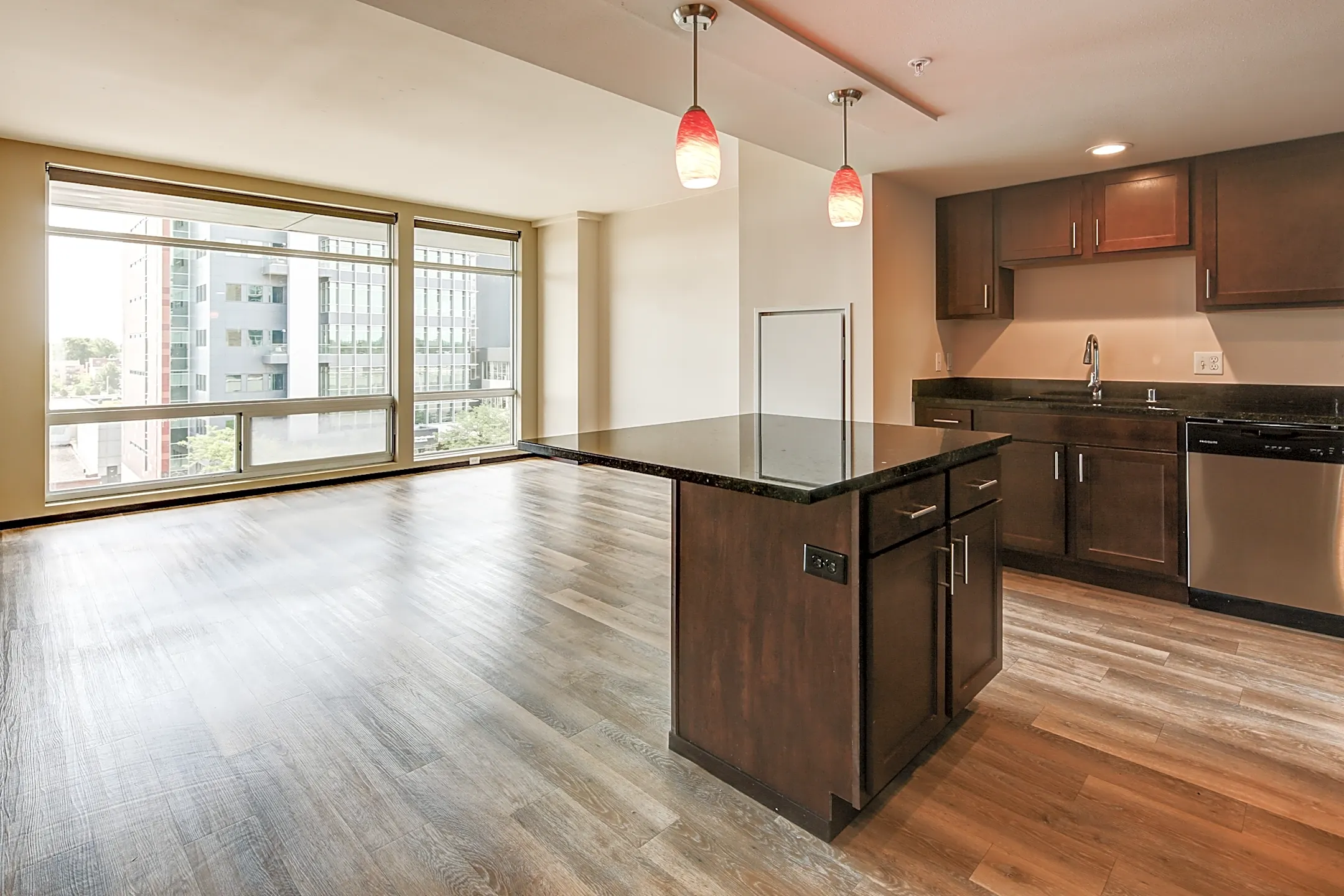 Galaxie High Rise Apartments Madison, WI 53703