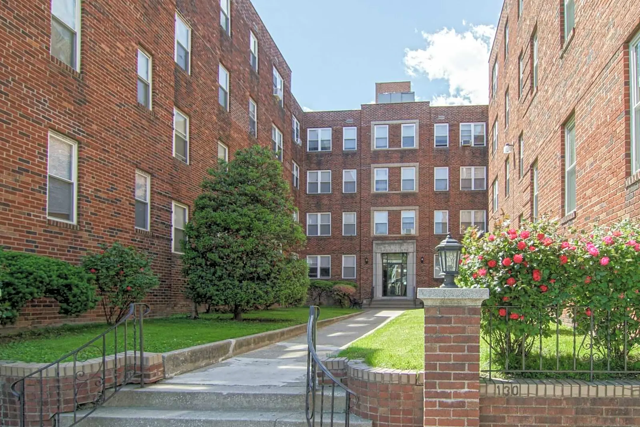 Long Lane Apartments - 160 Long Ln | Upper Darby, PA for Rent | Rent.