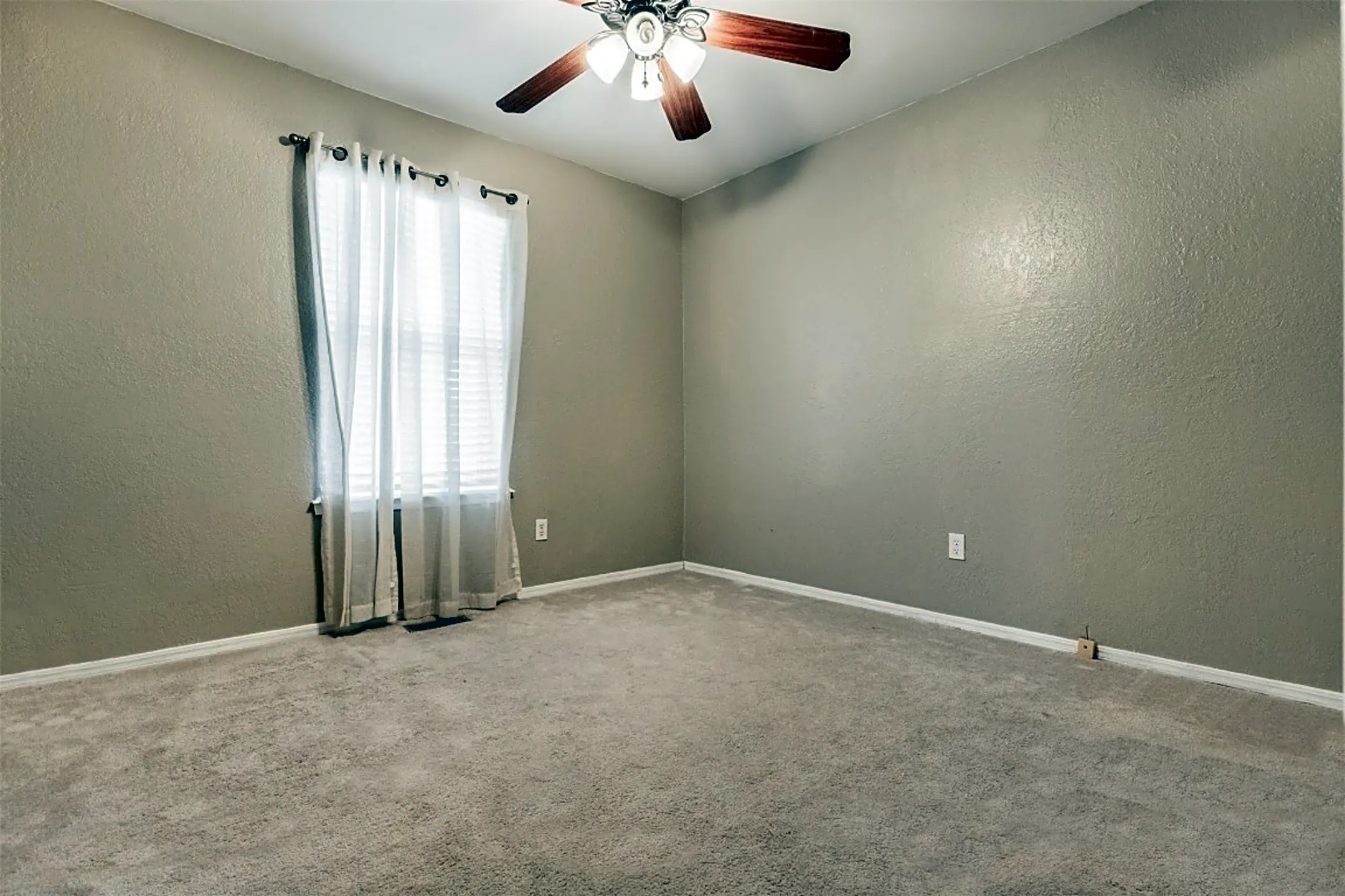 Bedroom - 7917 NW 101st St - Oklahoma City, OK