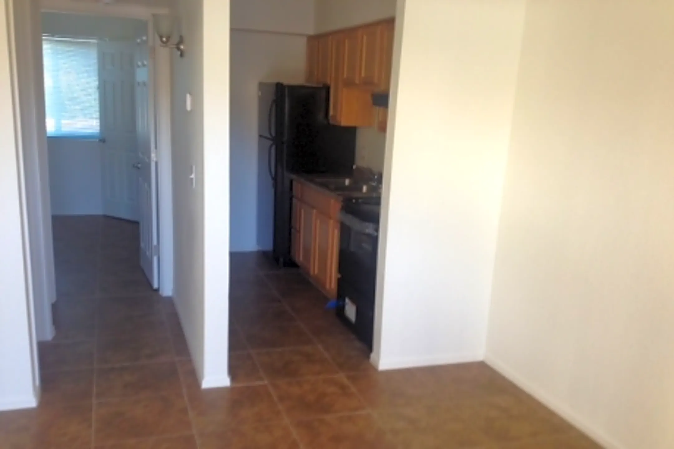 La Buena Vida Apartments 2445 W Glenrosa Ave Phoenix, AZ Apartments