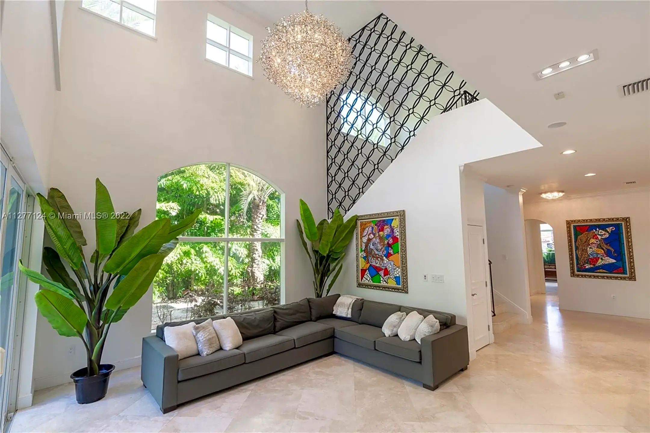 Living Room - 231 Atlantic Isle - Sunny Isles Beach, FL
