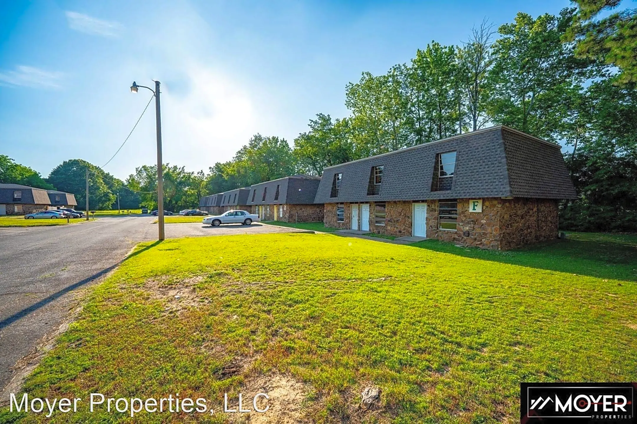 Creekside Village Townhomes - 701 South Elm Street | Searcy, AR ...