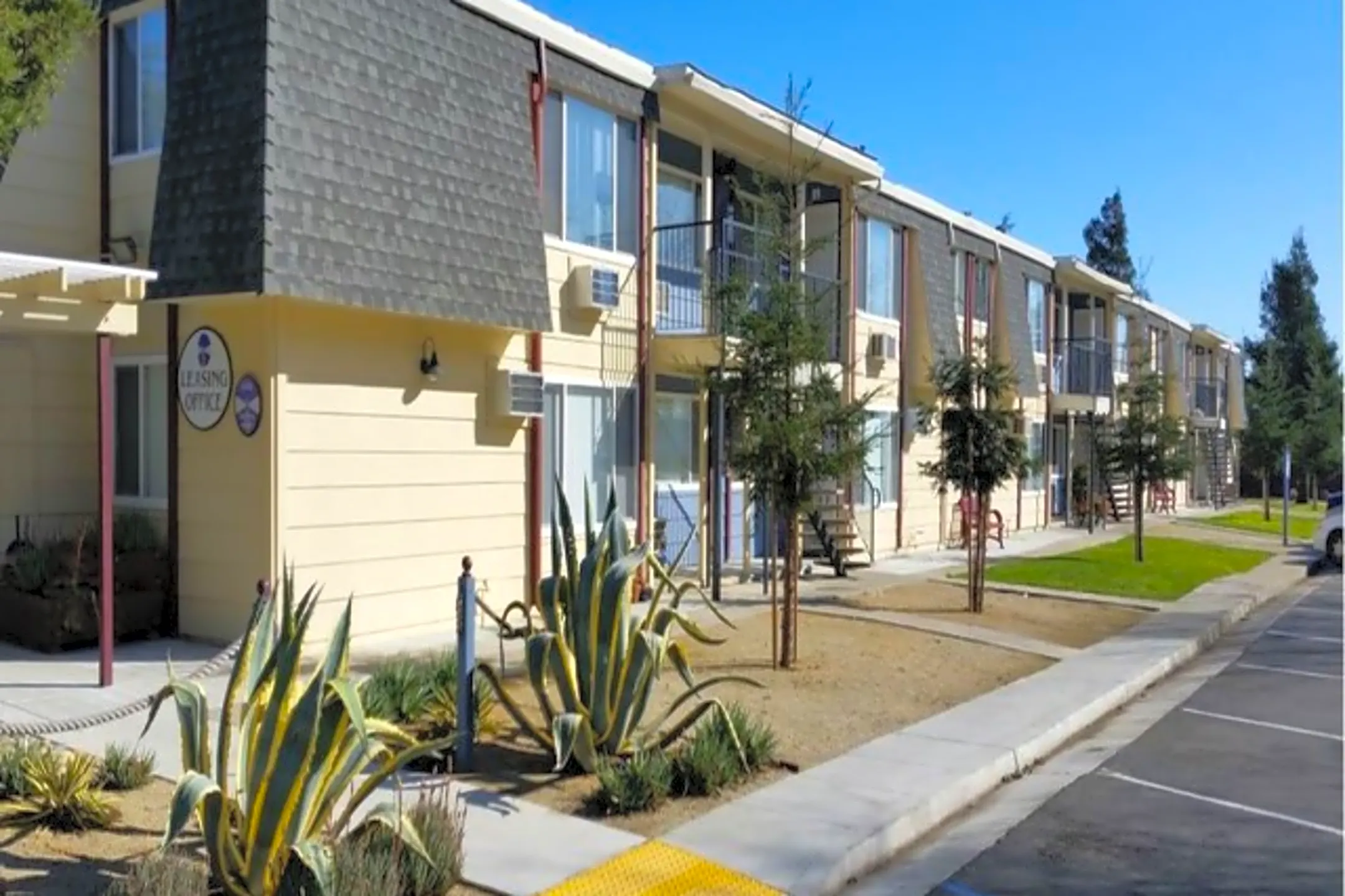 Harbor Breeze 1101 Crystal St Suisun City, CA Apartments for Rent