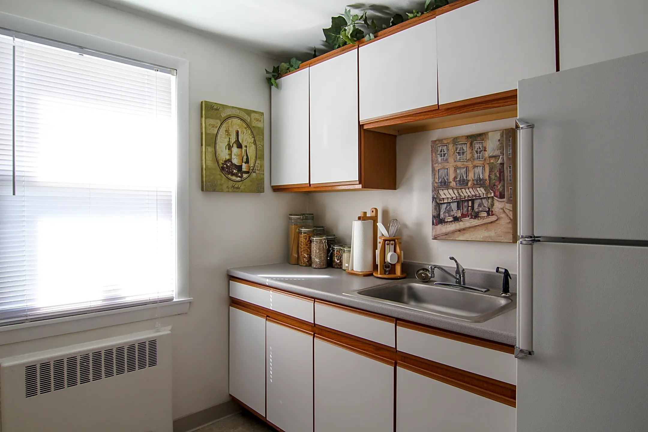 Brookside Commons Apartments East Hartford, CT 06118