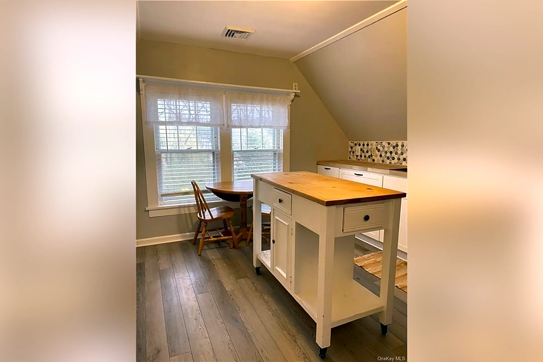 21 Clinton Ave Warwick, NY Houses for Rent Rent.