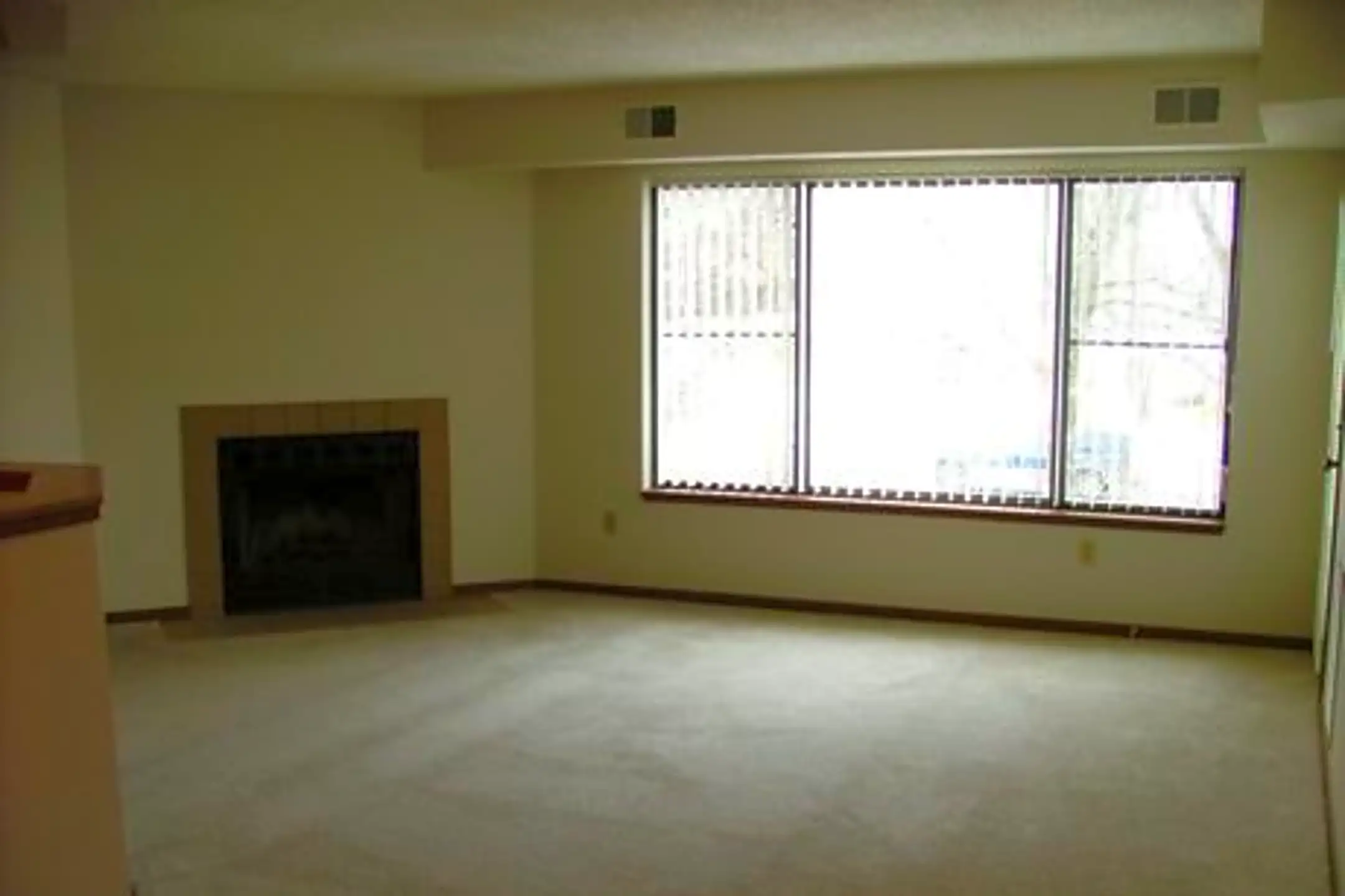 Sun Lake 1045 Yellow Brick Rd Chaska, MN Apartments for Rent Rent.