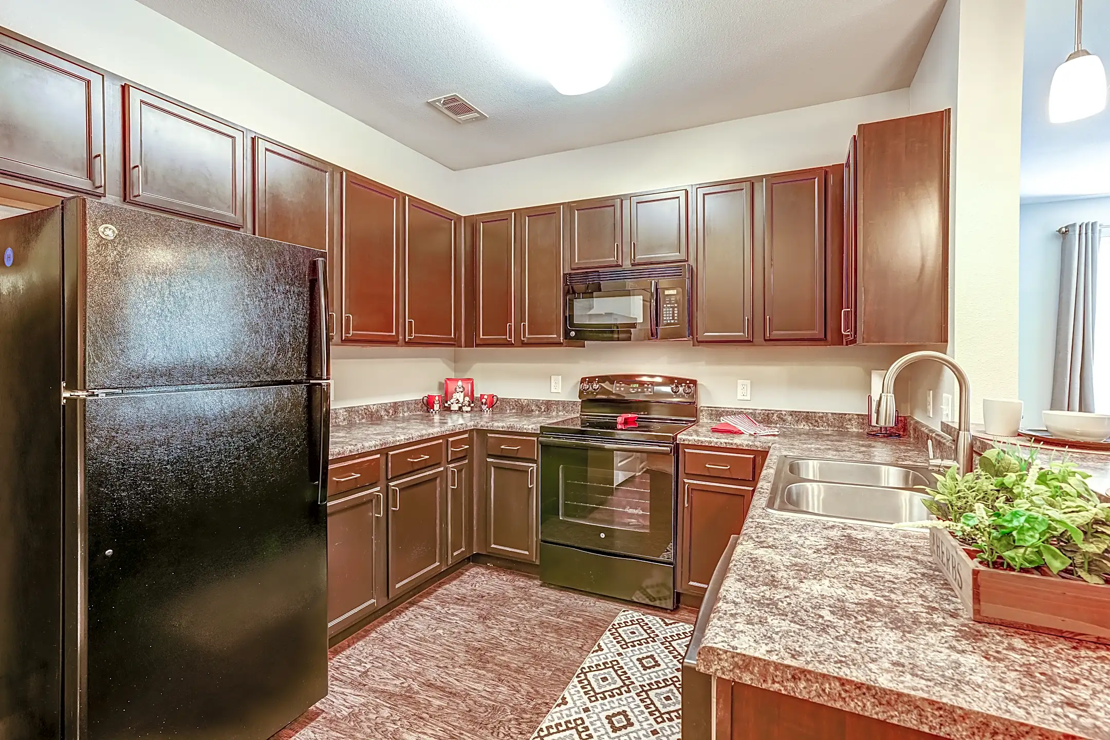 River Park Apartments MS 39648