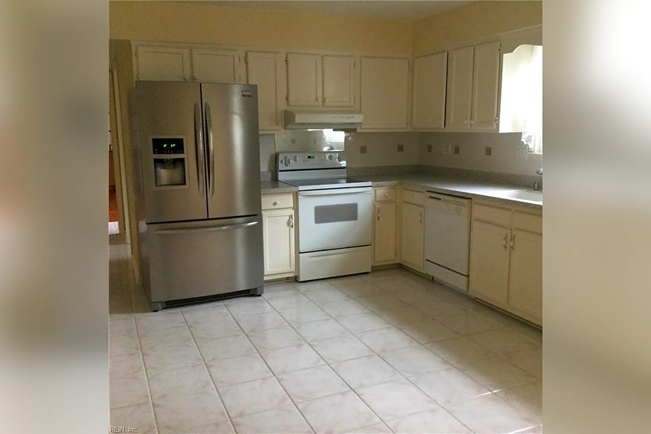 1044 Chatmoss Dr Virginia Beach, VA Houses for Rent Rent.