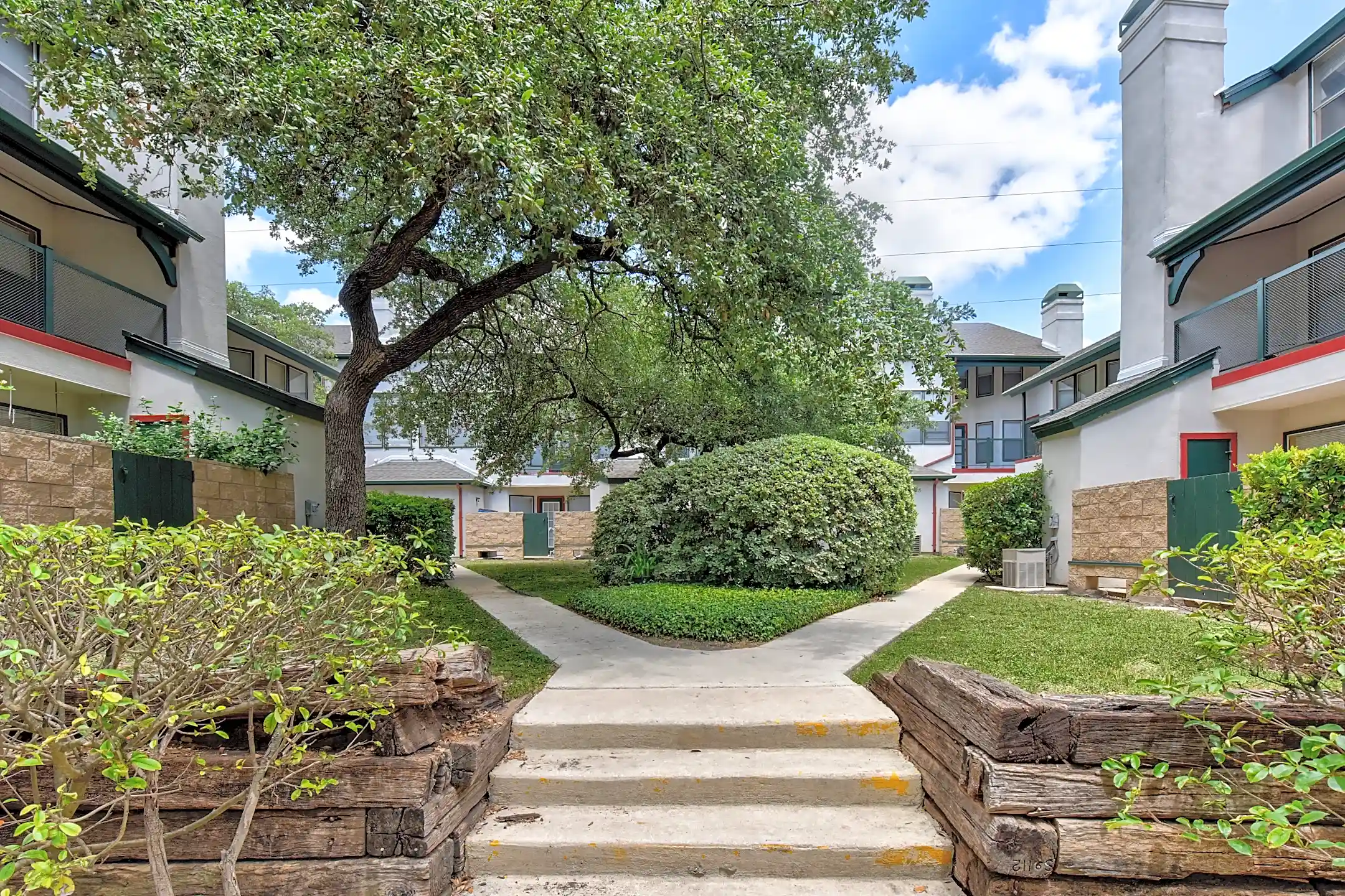 Courtland Heights San Antonio, TX 78240