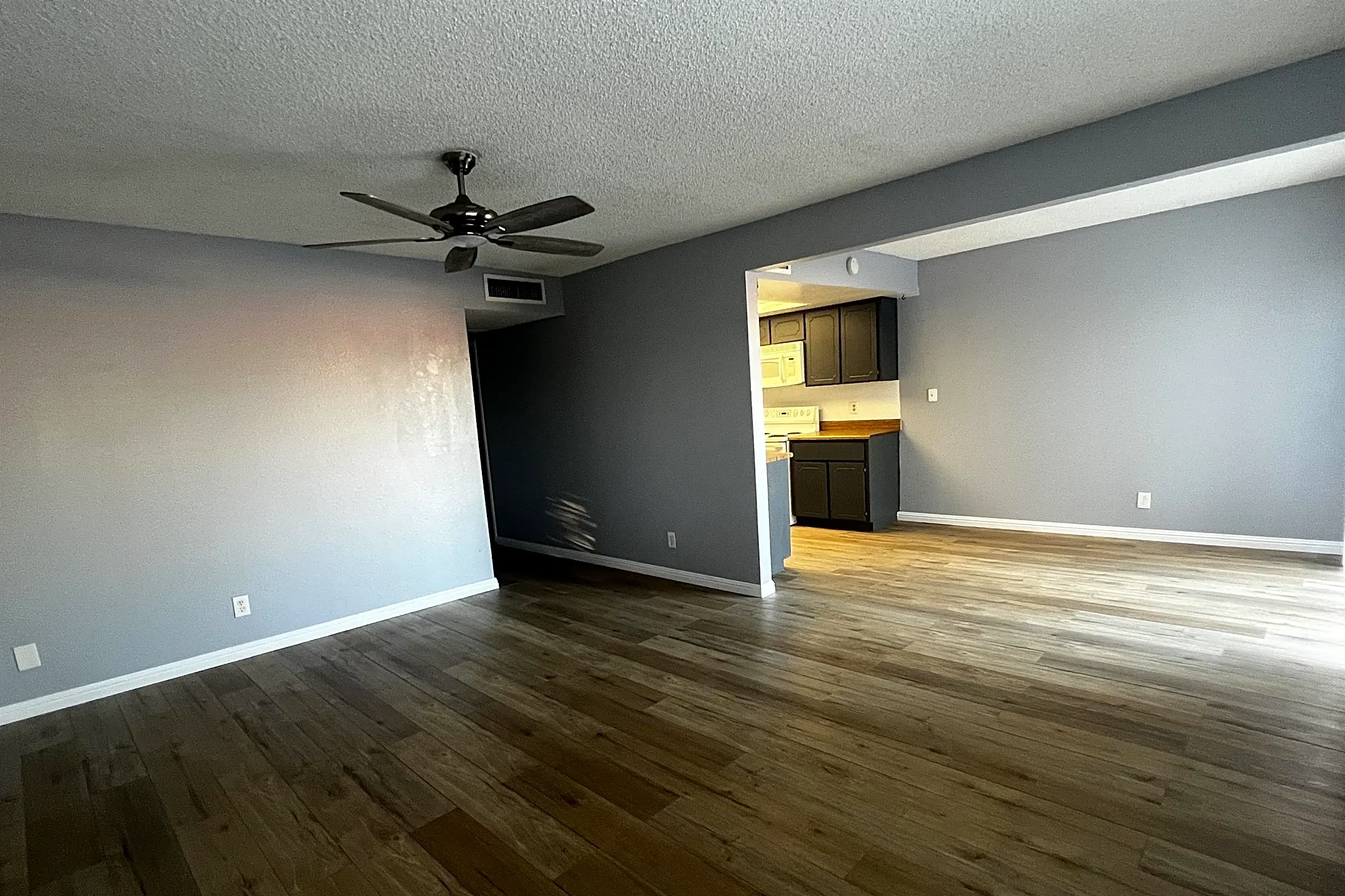 301 Brookside Ln 301 Brookside Ln unit D 1 Las Vegas, NV Townhomes