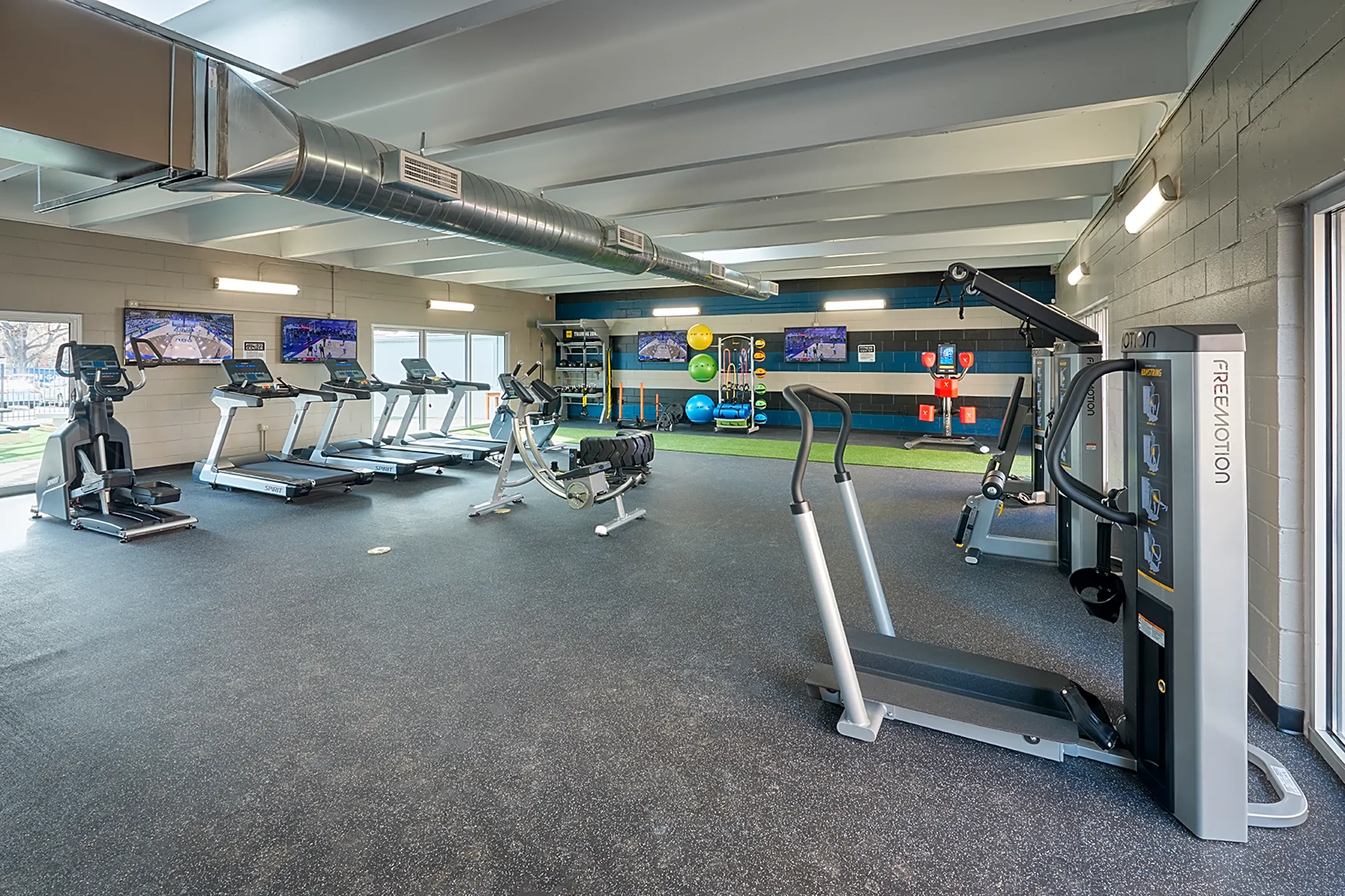Fitness Weight Room - Park at Penrose - Colorado Springs, CO