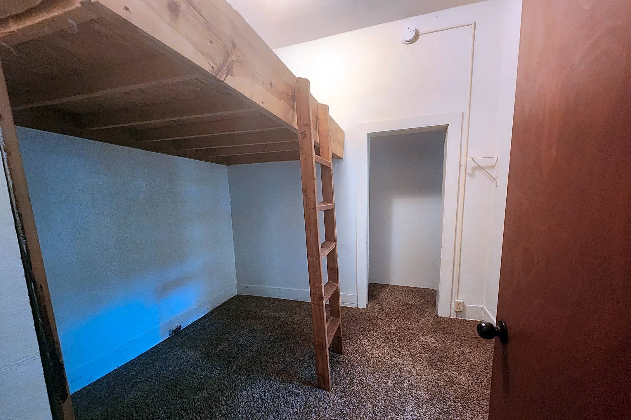 223 Broadway St Houses Eau Claire, WI 54703