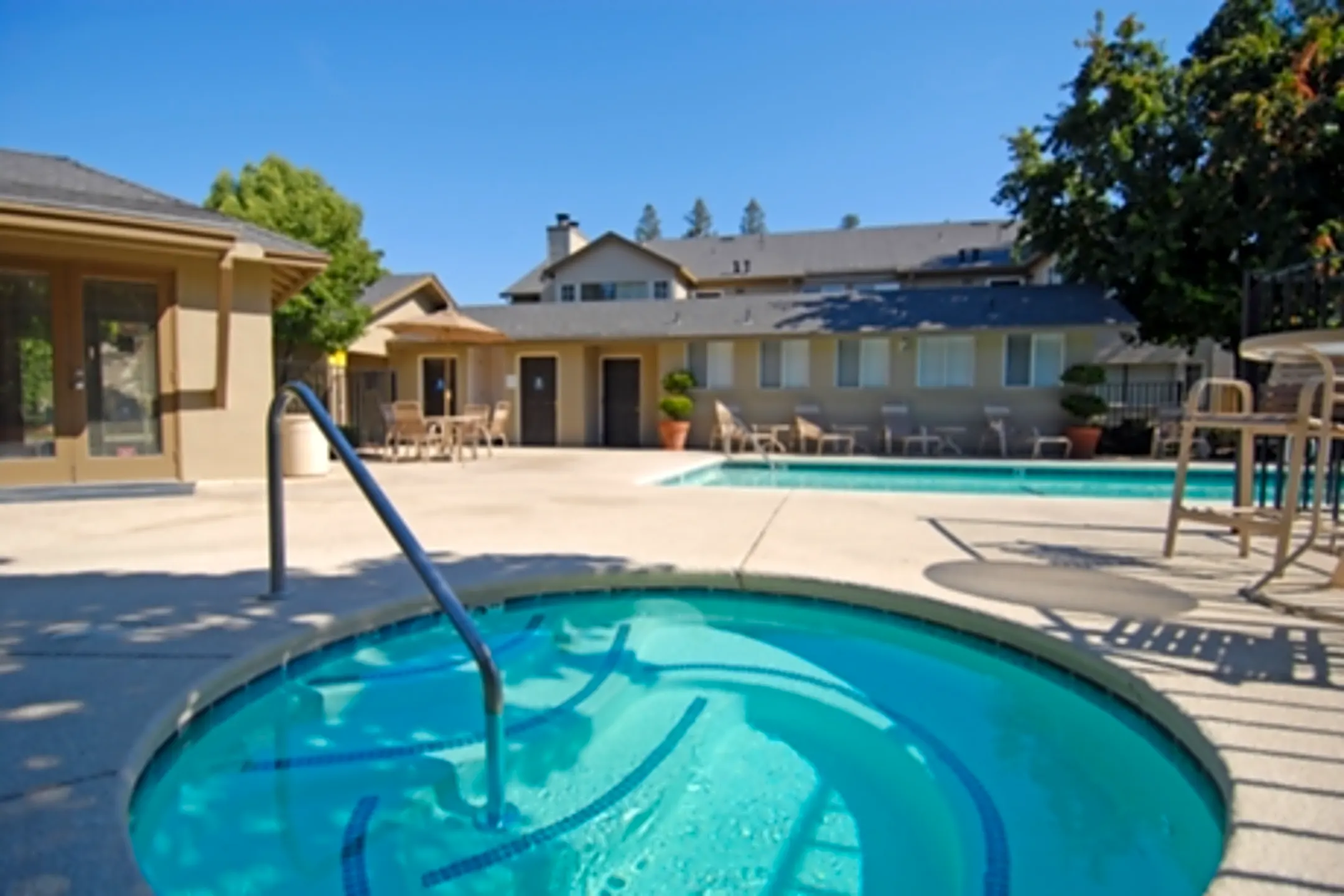 Carmel Woods Apartments Modesto, CA 95356