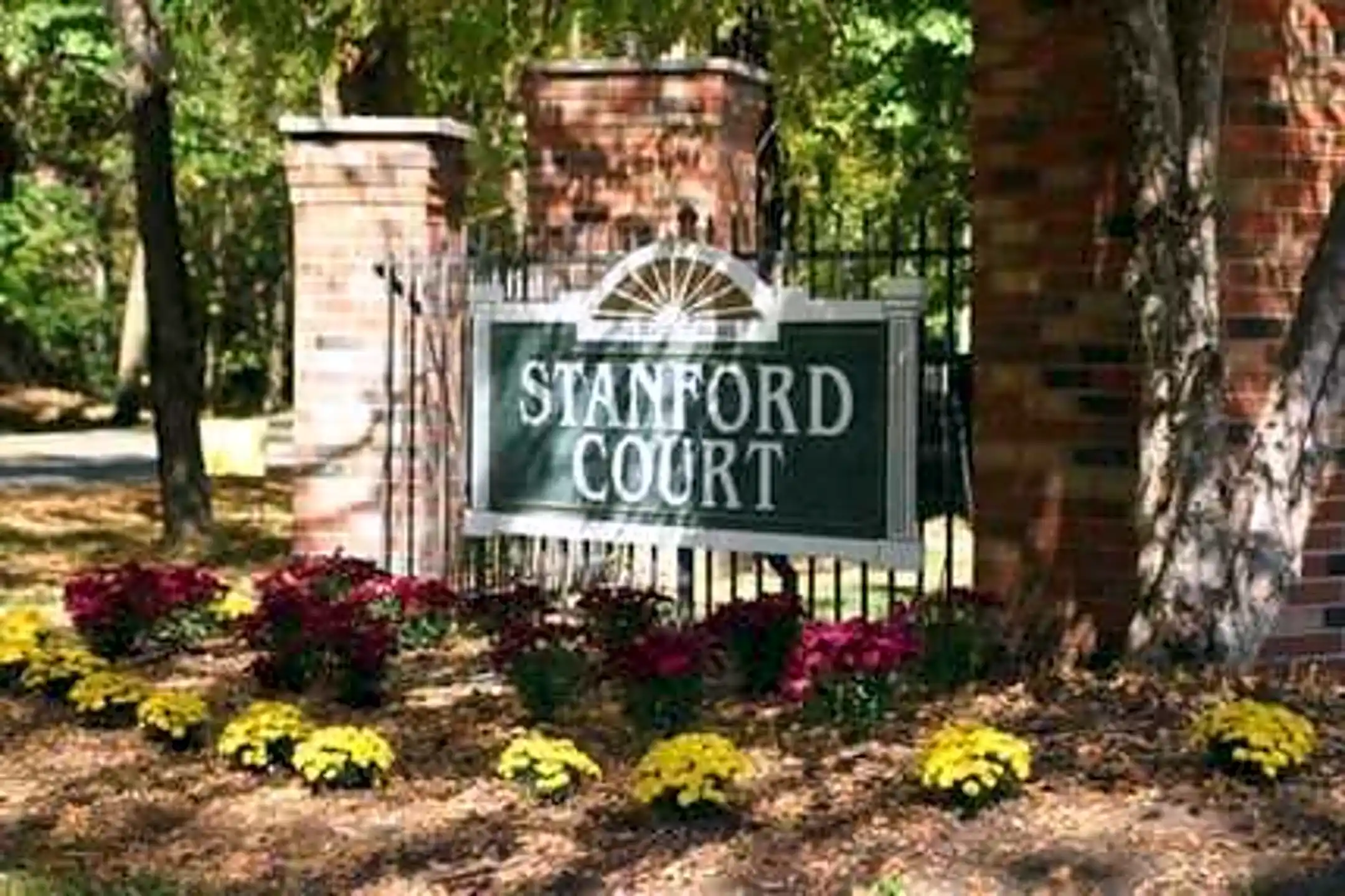 Stanford Court Apartments Indianapolis IN 46224