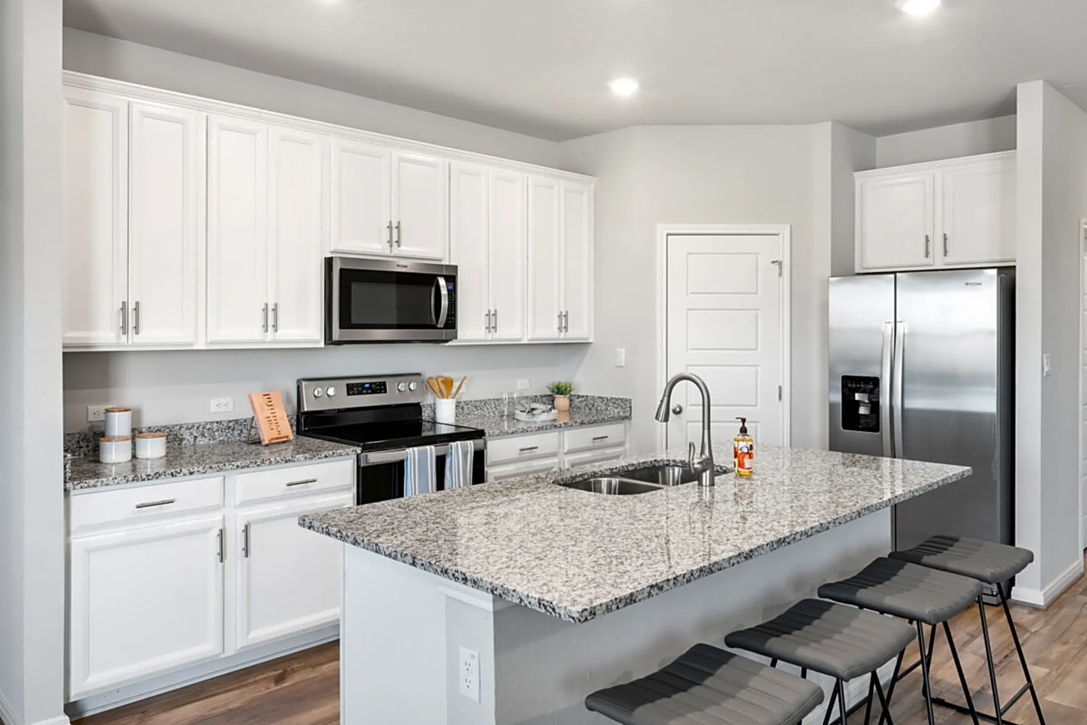 Abbott Place Homes 5508 Shasta Place Saint Hedwig, TX Houses for