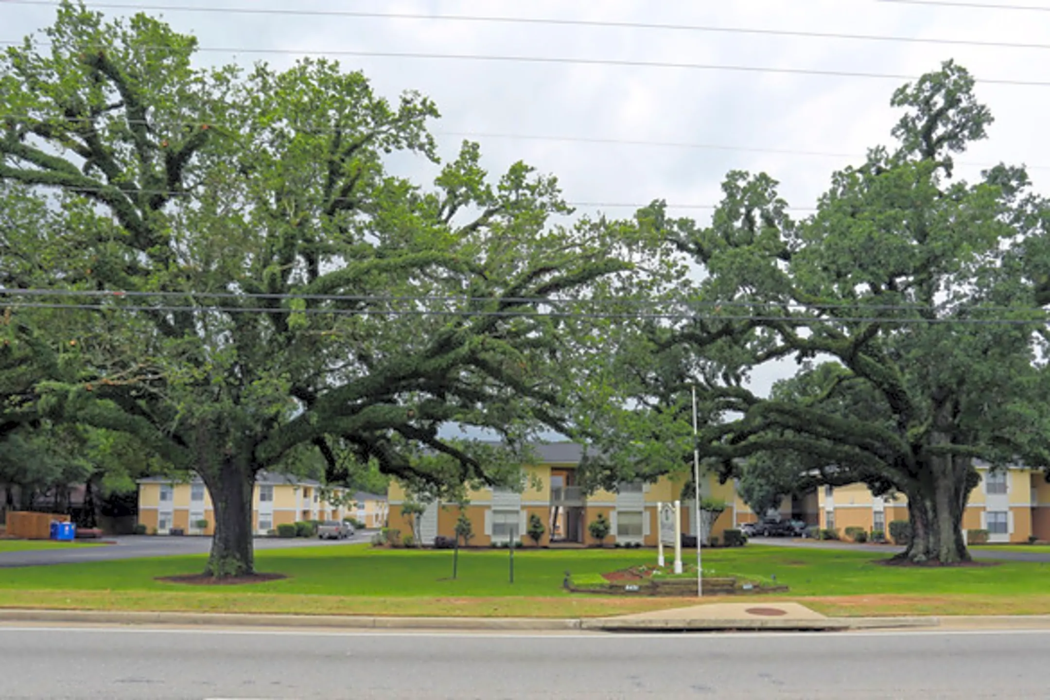 Twin Oaks Apartments Mobile Al