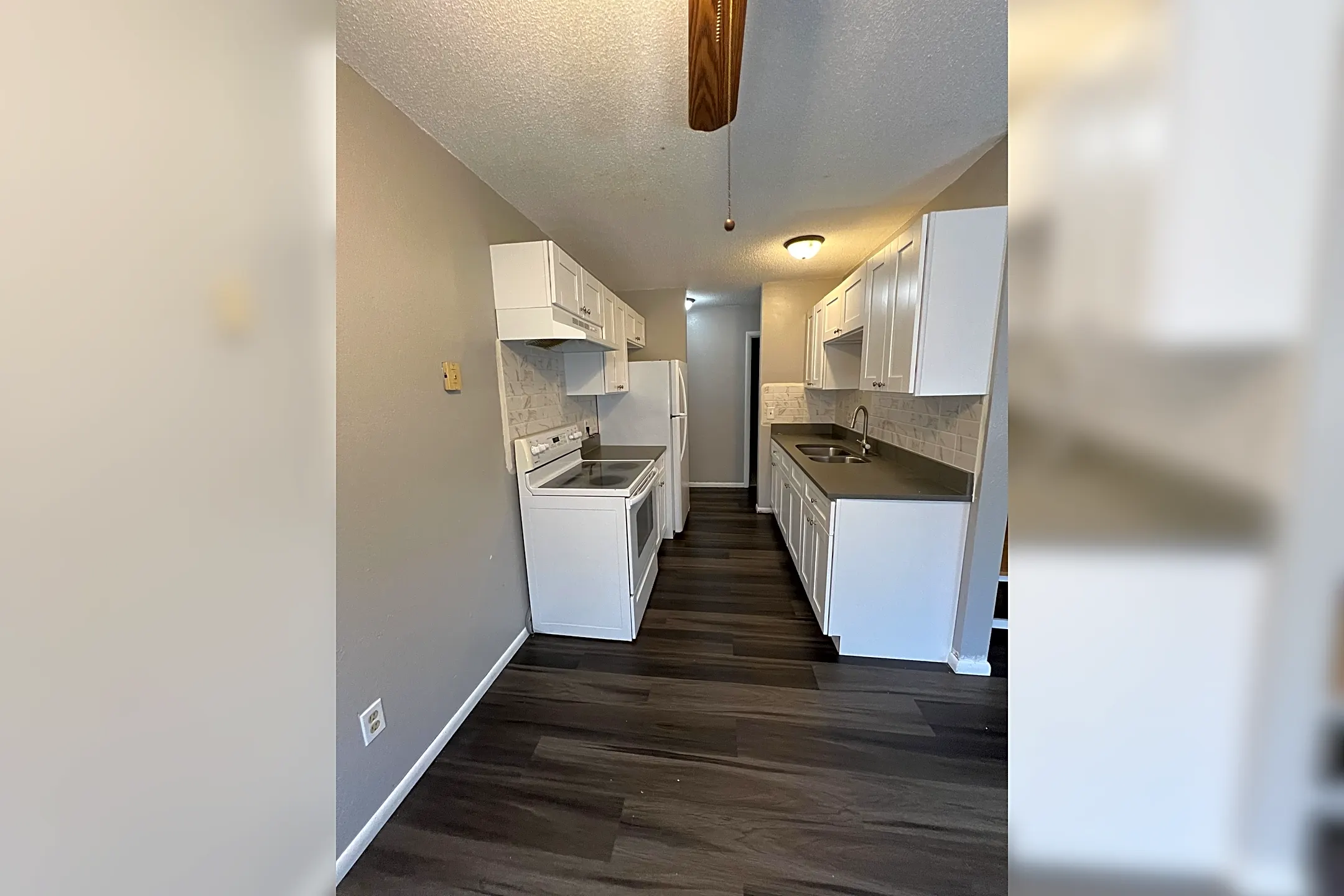 2145 McKnight Rd N Apartments North Saint Paul, MN 55109