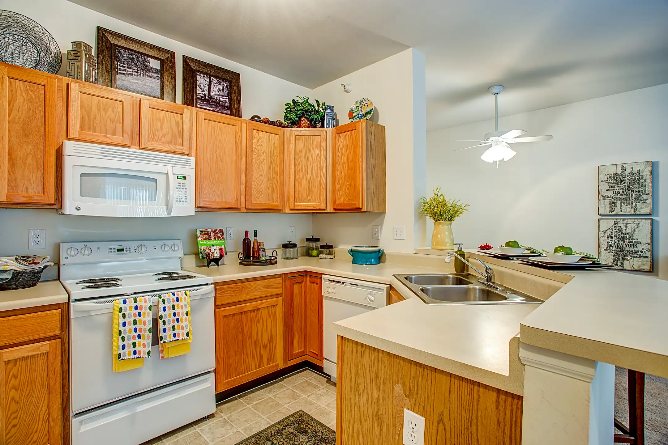 Carriage Place Apartments Grover, MO 63040