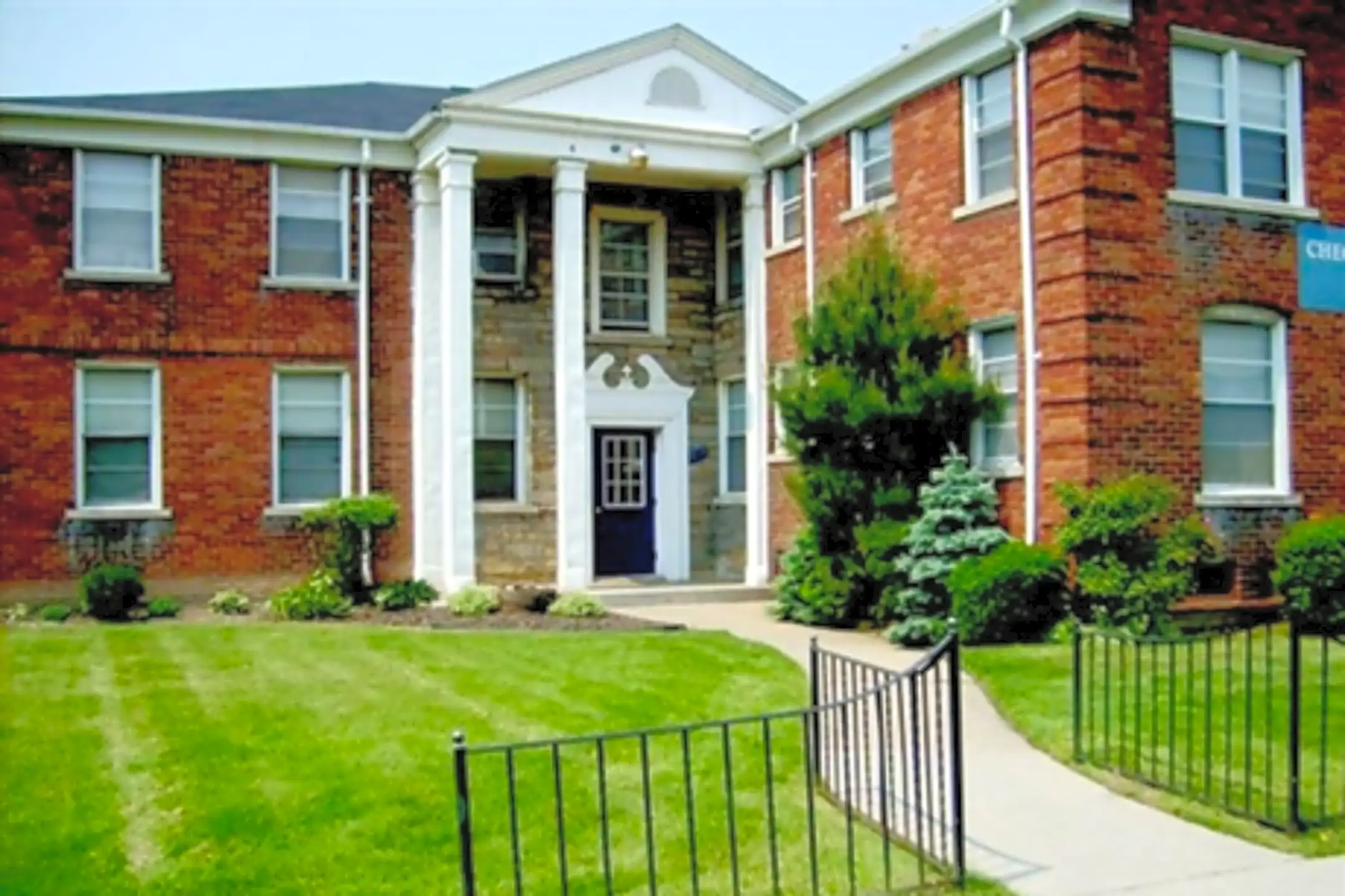 Ryan Court Apartments 2110 Ewald Cir Detroit, MI Apartments for