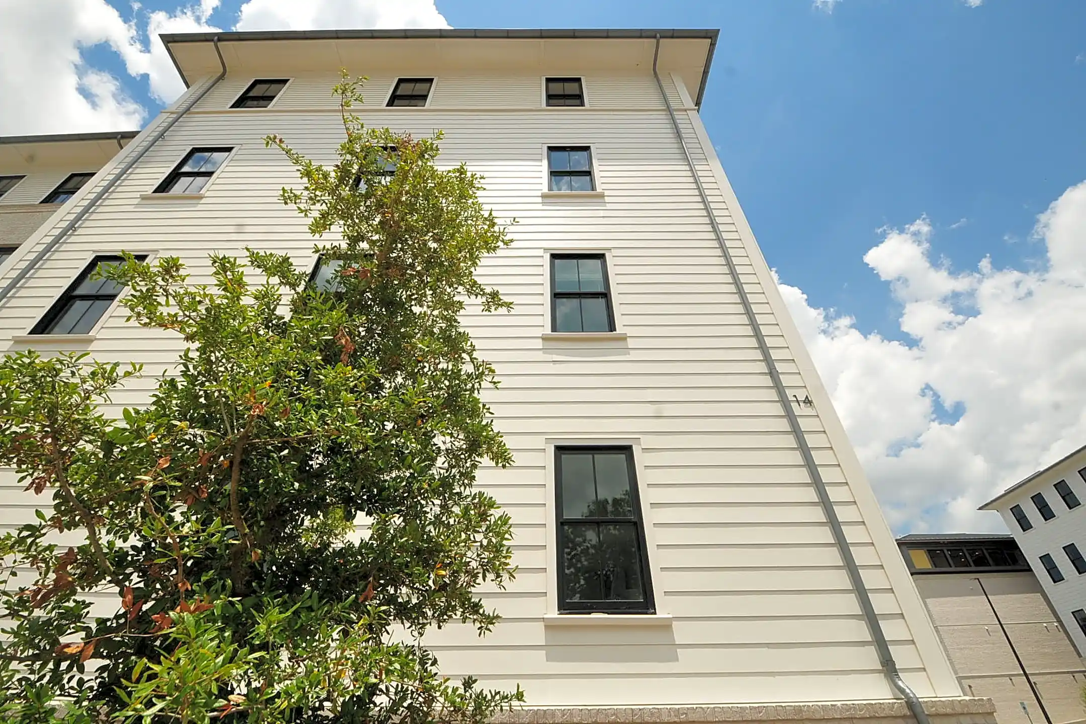 Grace Homes 114 Cooper Street Charleston, SC Apartments for Rent