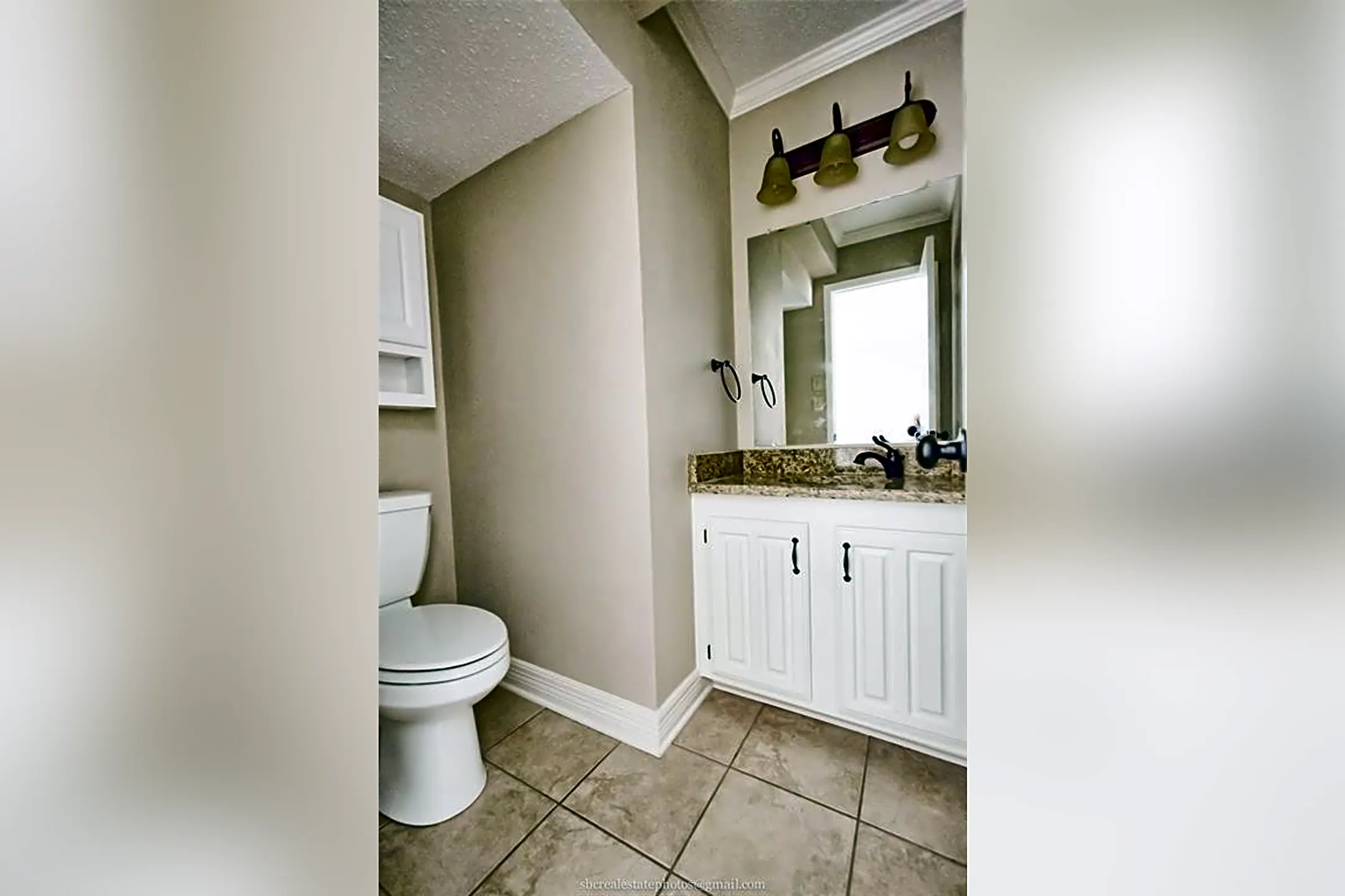 Bathroom - 3100 Fairfield Ave #7D - Shreveport, LA