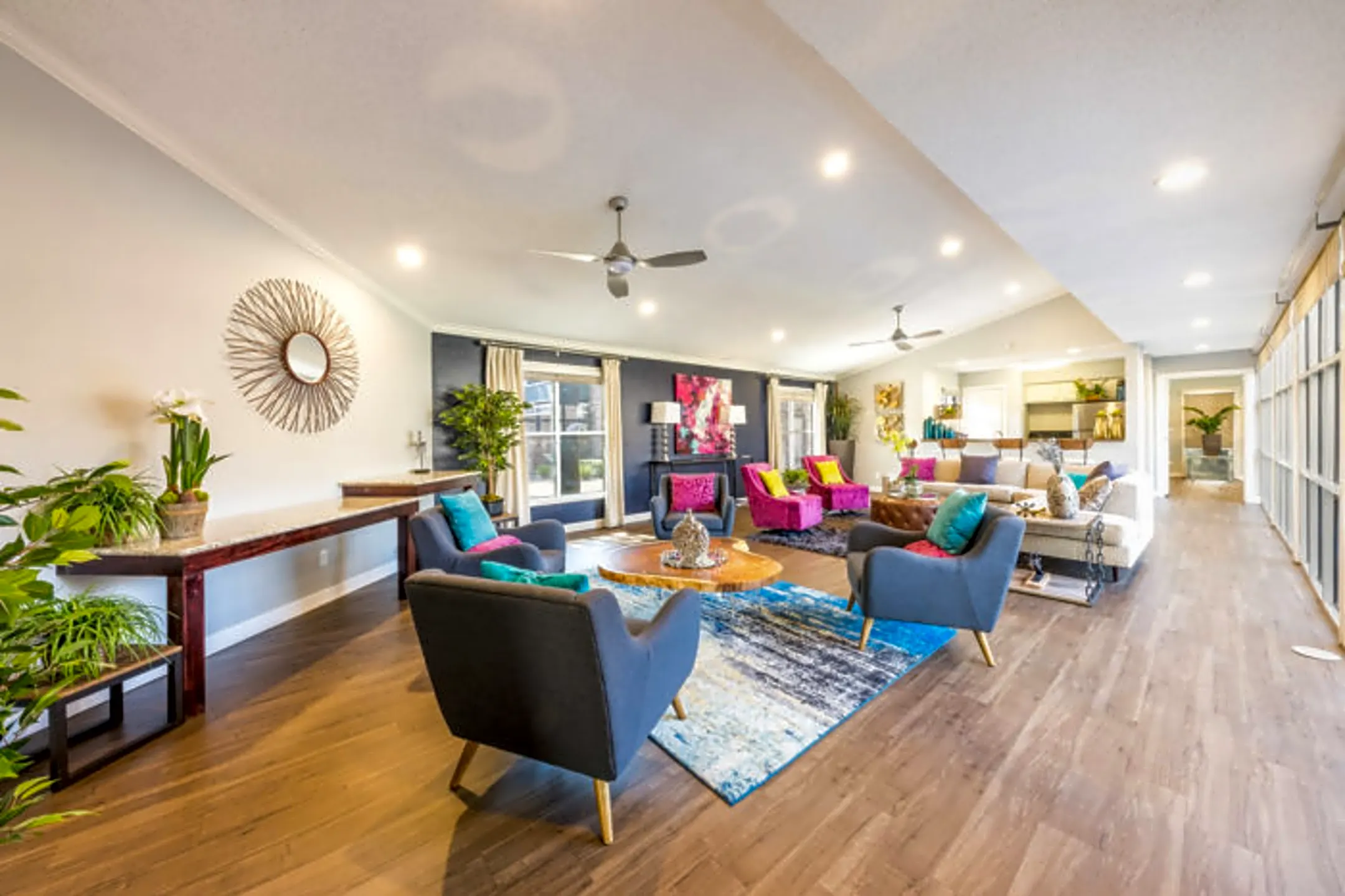 Ascent at North 1735 Rutland Dr Austin, TX Apartments for