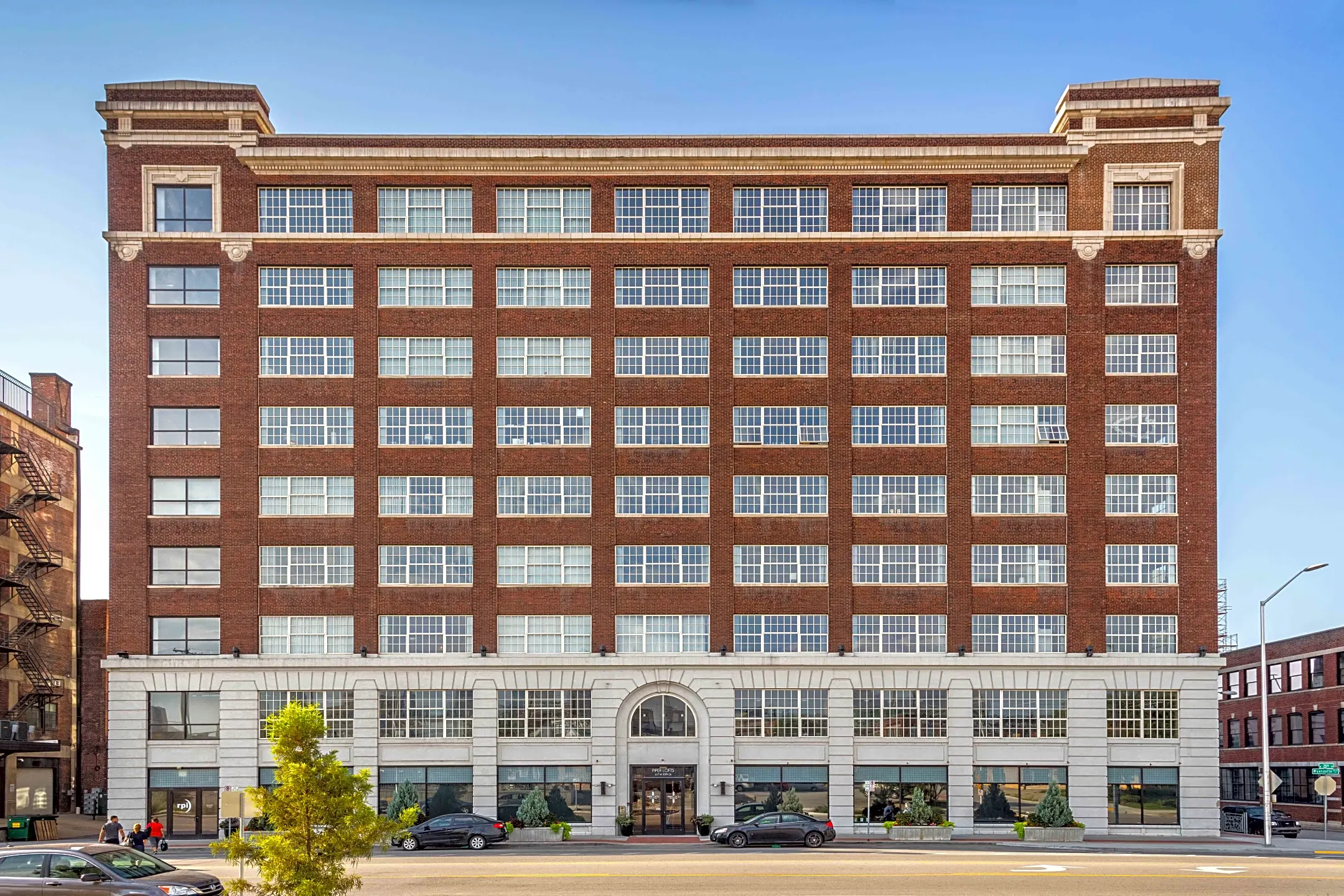 Piper Lofts Apartments - Kansas City, MO 64108