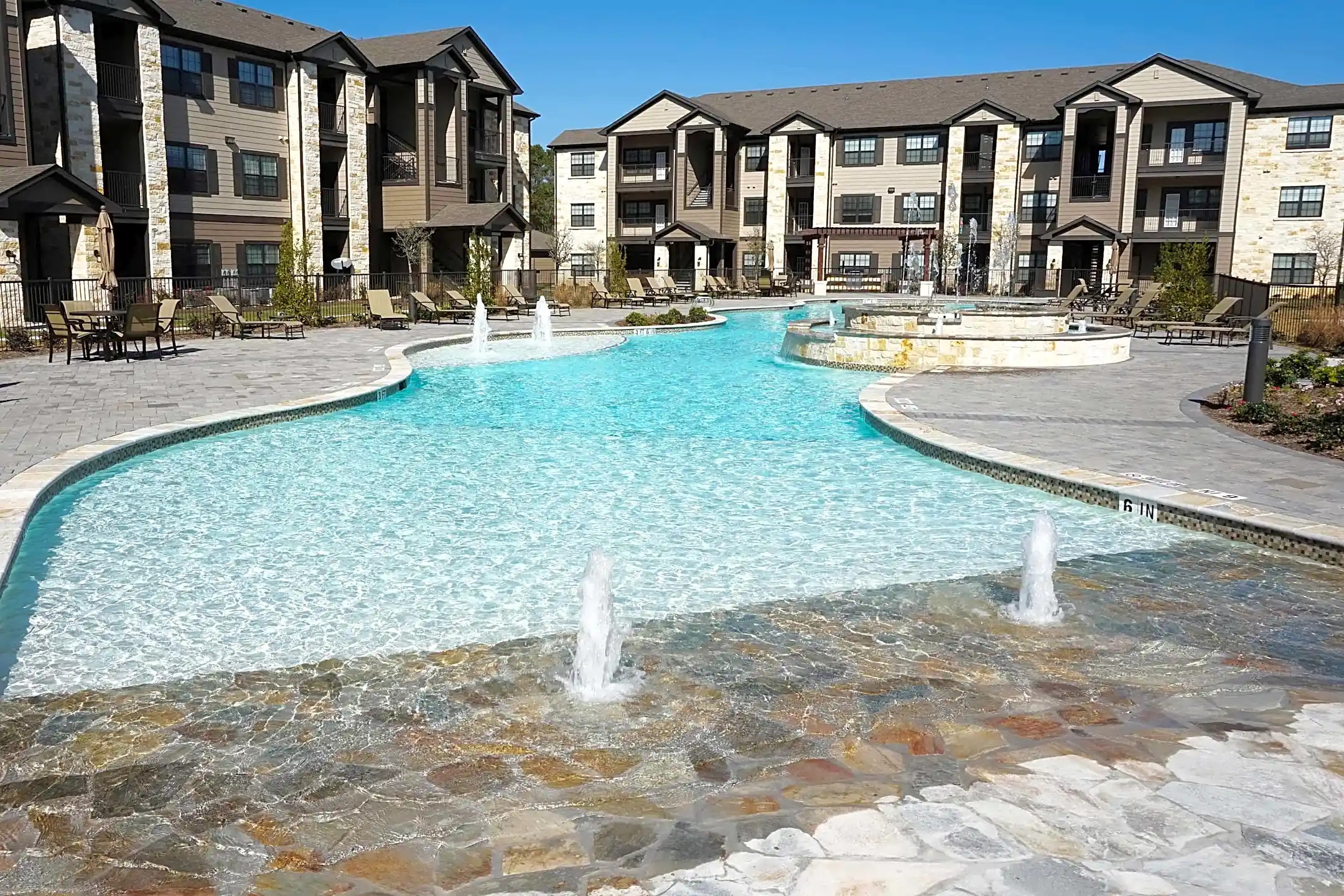 The Willow Creek Apartments Tomball, TX 77375