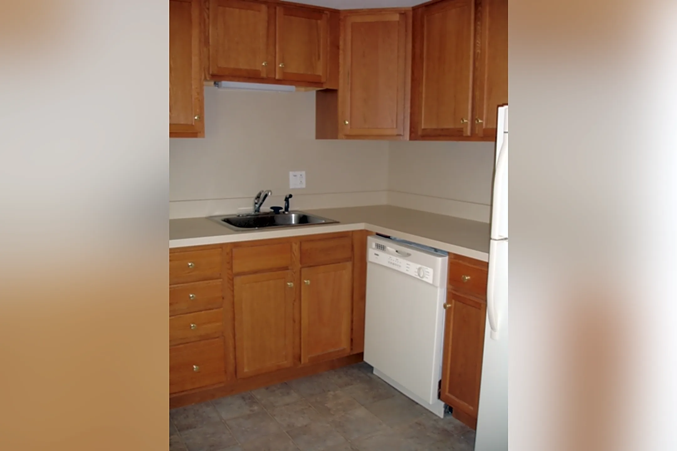 Forest Ridge Apartments 6 Mary Anna Drive Fitchburg, MA Apartments