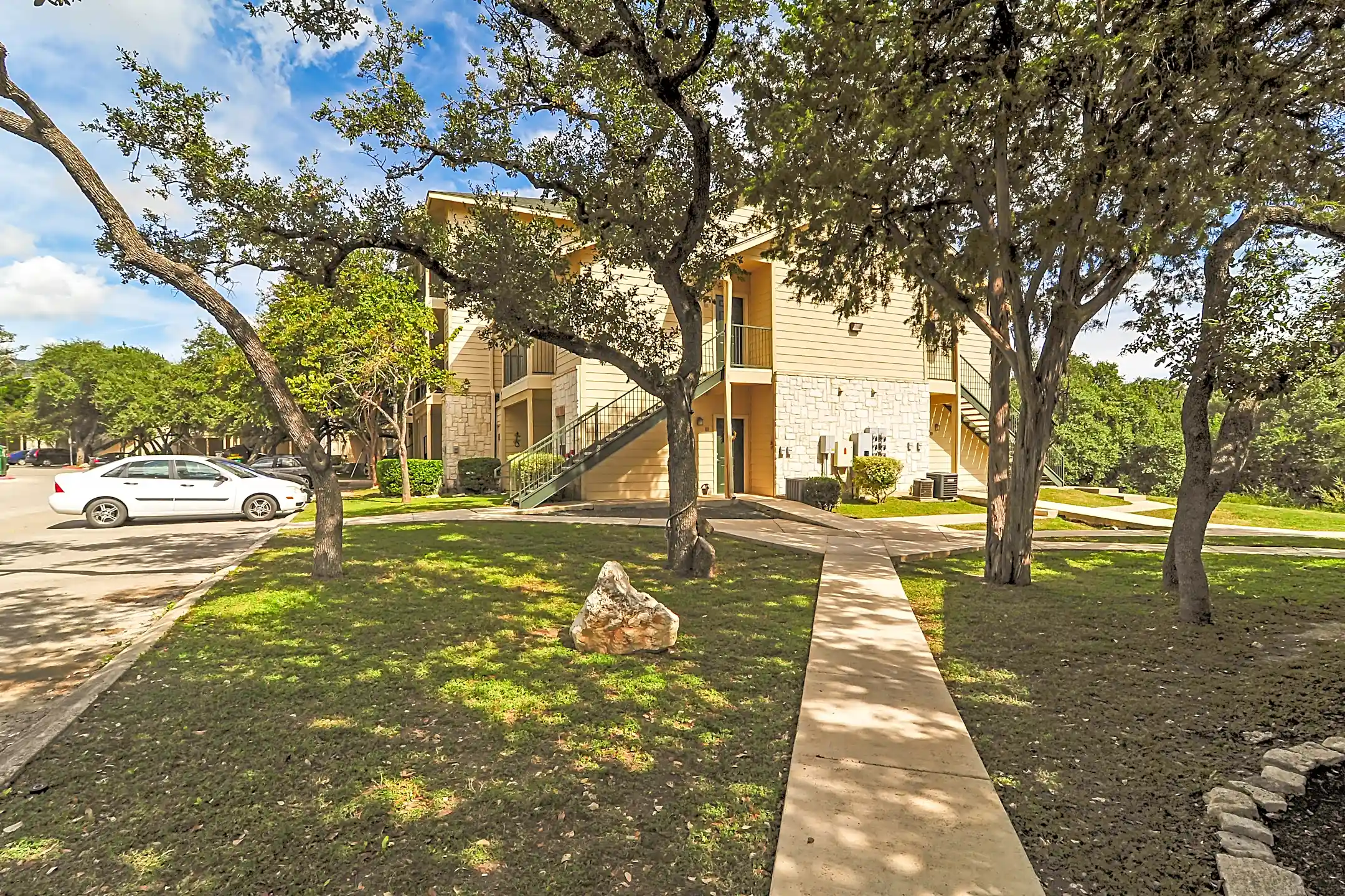 Village At Shavano, The 4601 De Zavala Rd San Antonio, TX