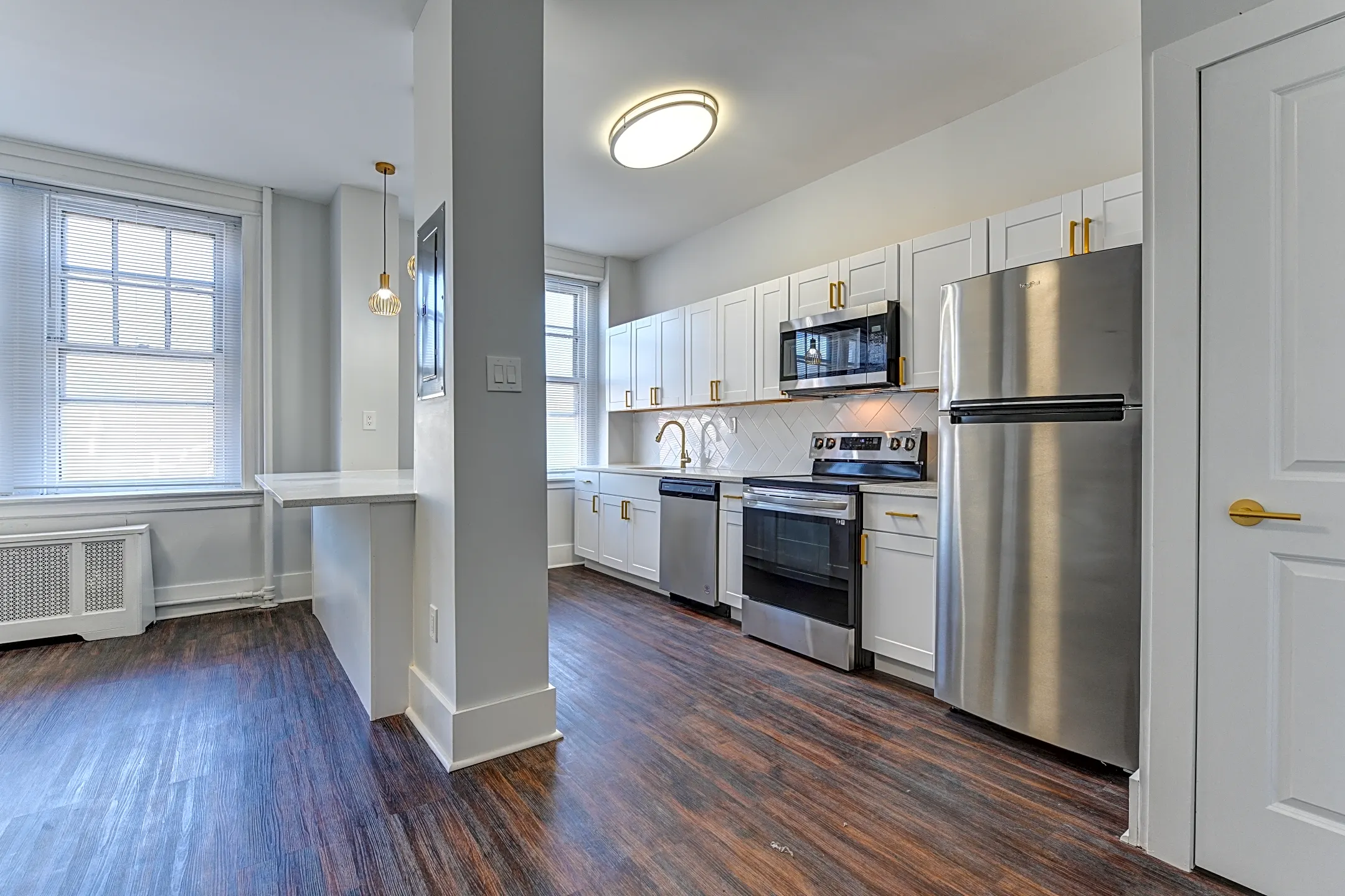 Kitchen - Pelham Court Apartments - Philadelphia, PA