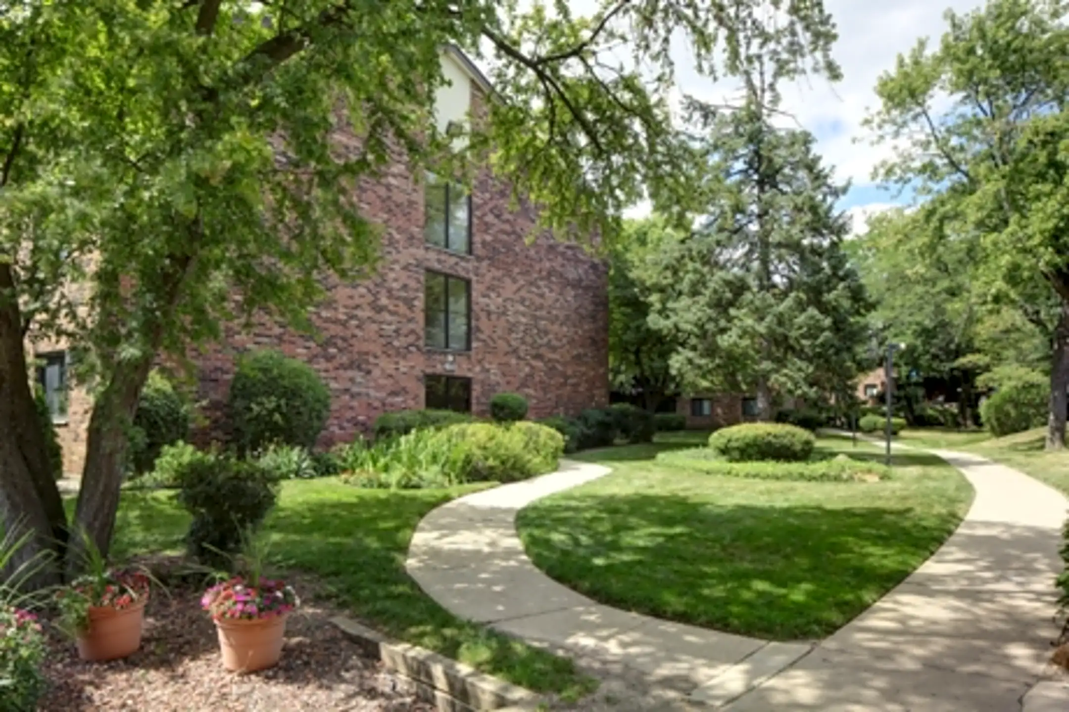 Autumn Ridge Apartments Carol Stream, IL 60188