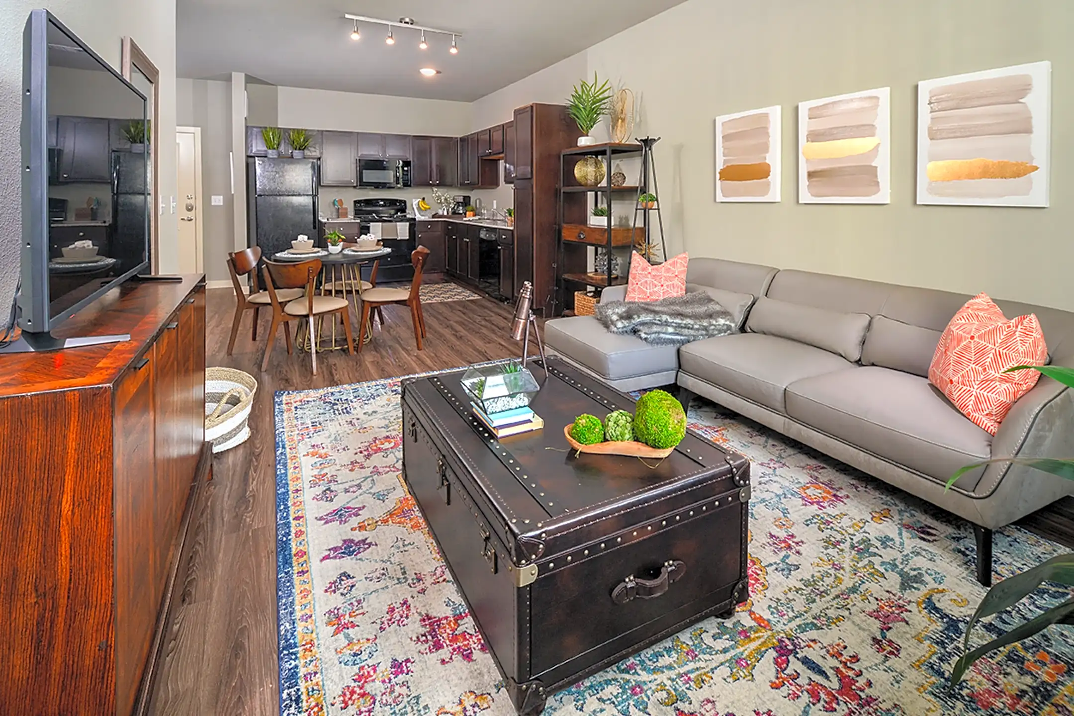 The Elliott Senior Apartments Arlington, TX 76002