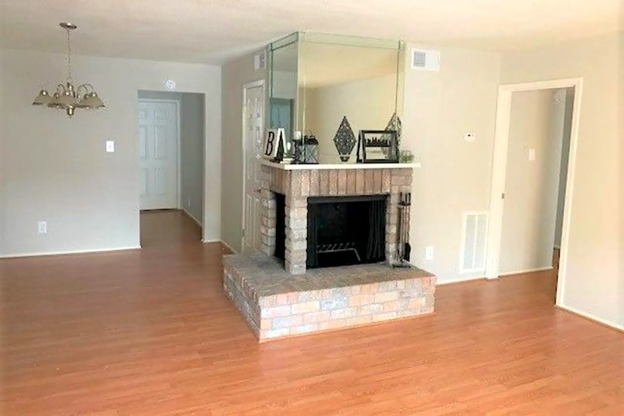 briar-court-houston-tx-77042
