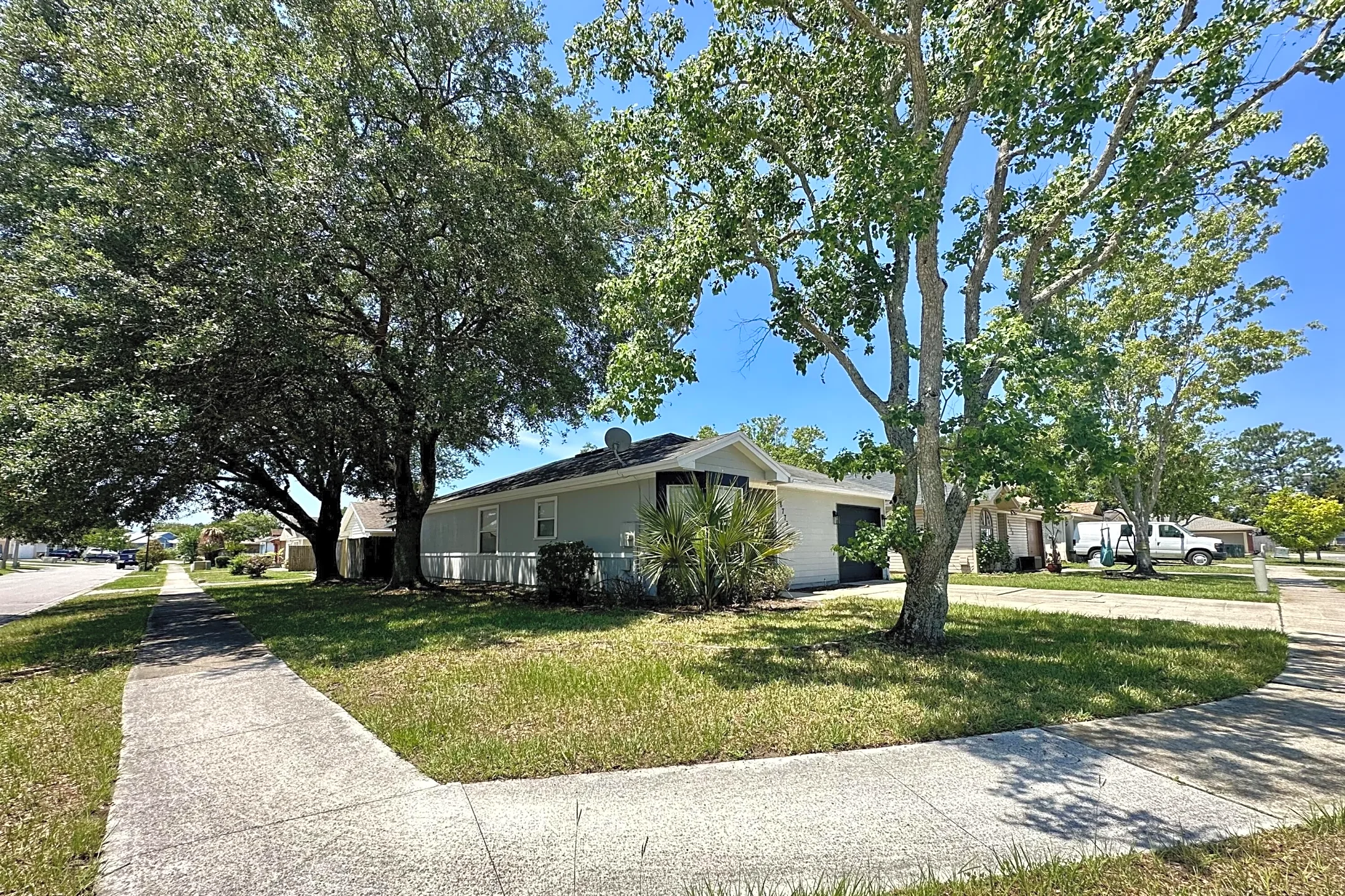 8778 Buzz Ct Houses - Jacksonville, FL 32216