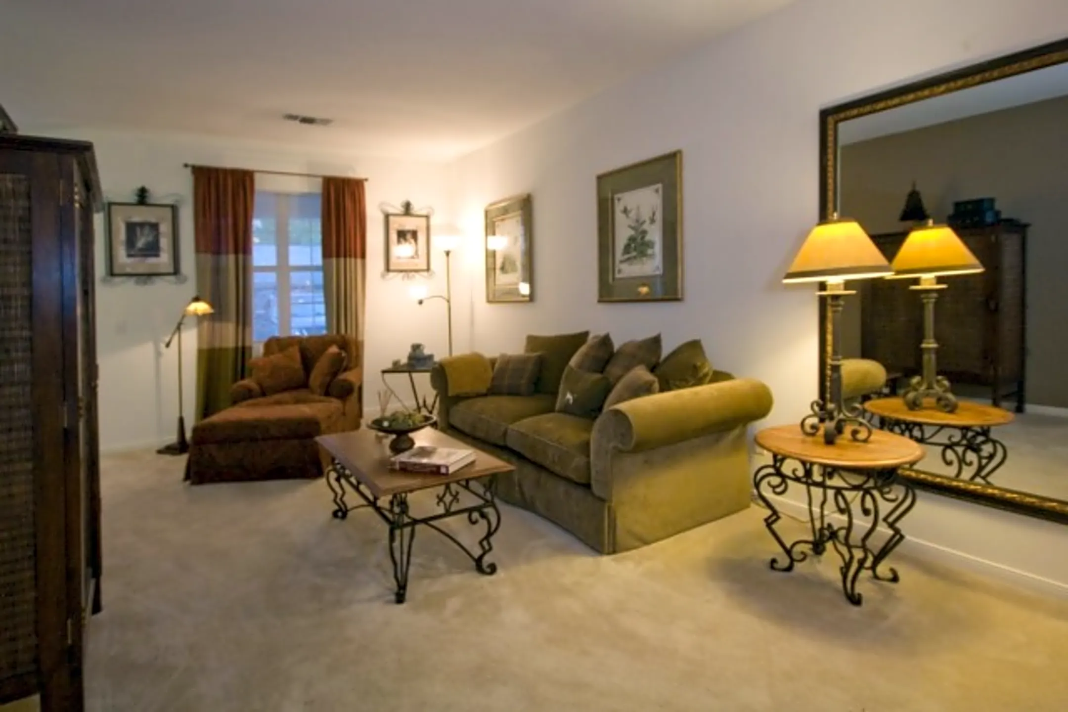 Village At Merritt Park 80 Jefferson Blvd Fishkill, NY Apartments