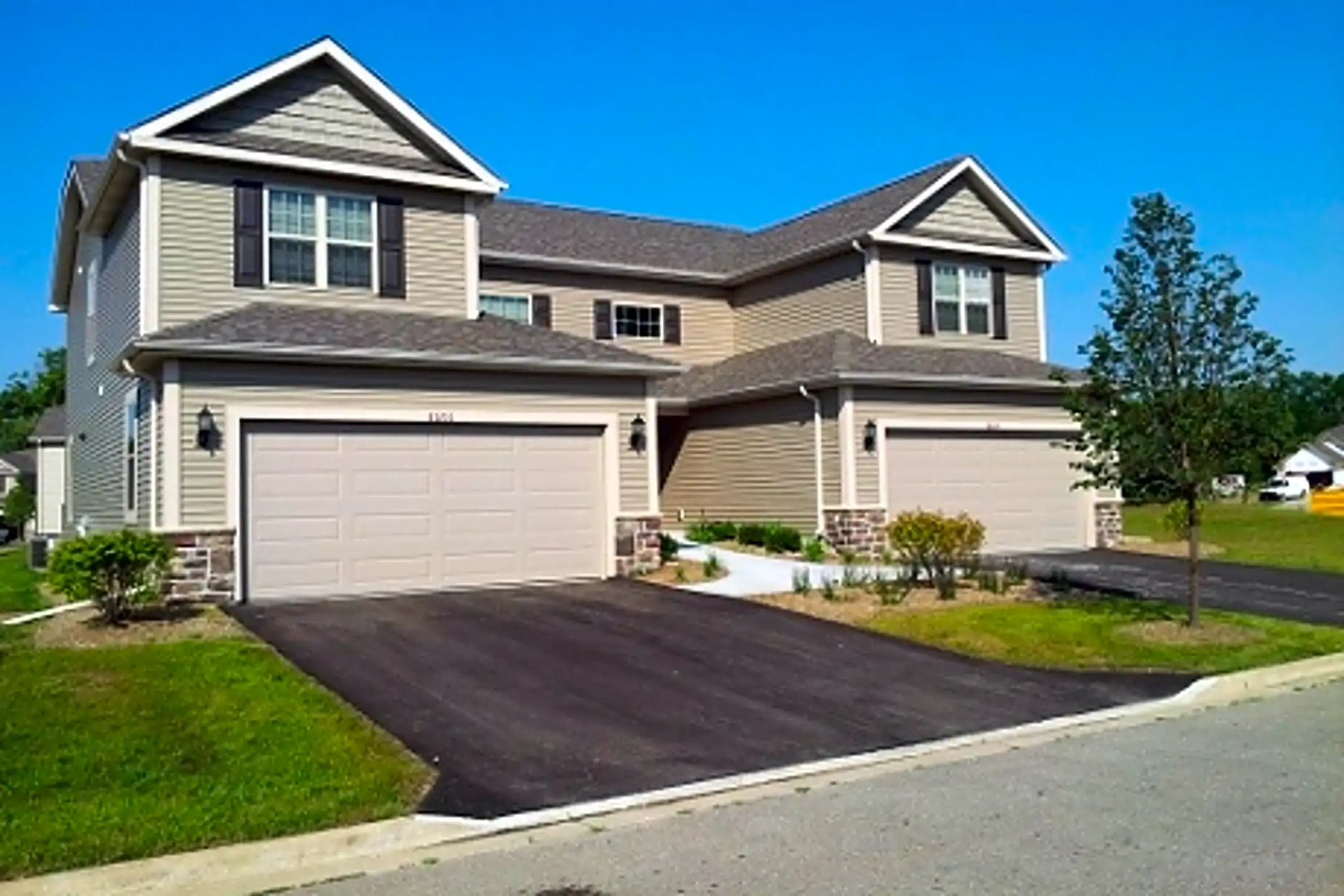 The Meadows of Mill Creek Townhomes/Ranches 630 S Cogswell Dr