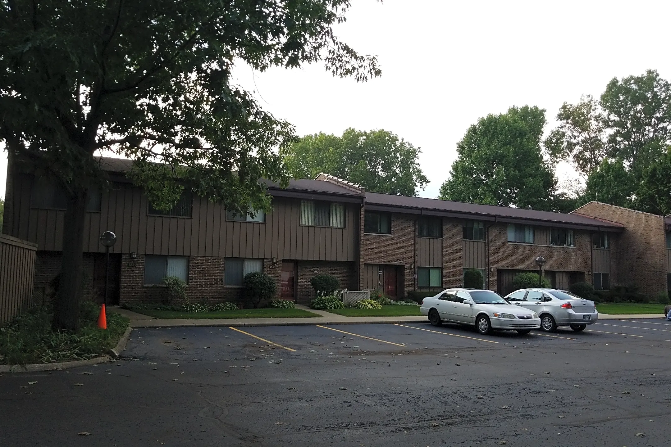 North Shore Club Apartments - South Bend, IN 46617