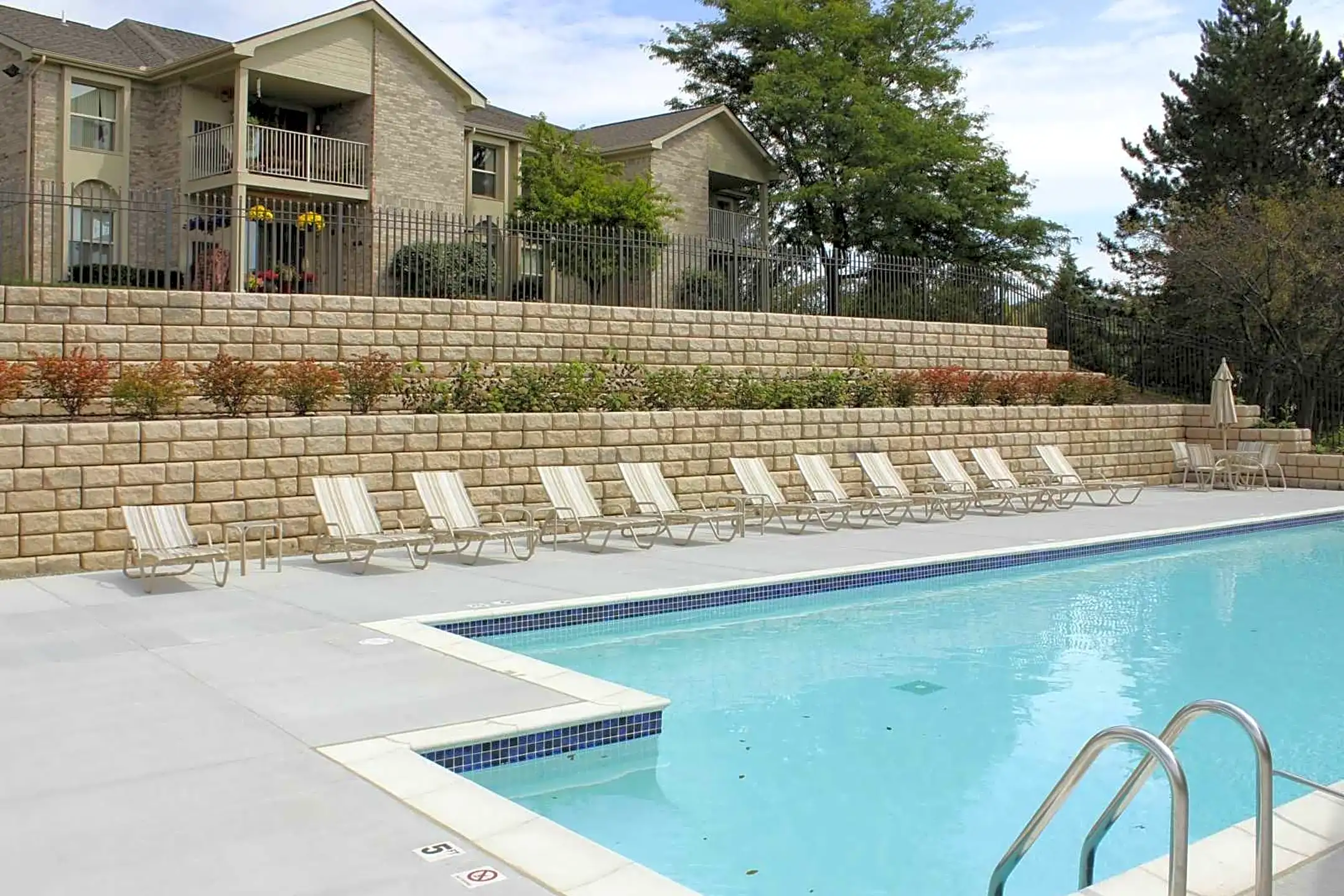 Pool - Harbour Village Apartments - Northville, MI