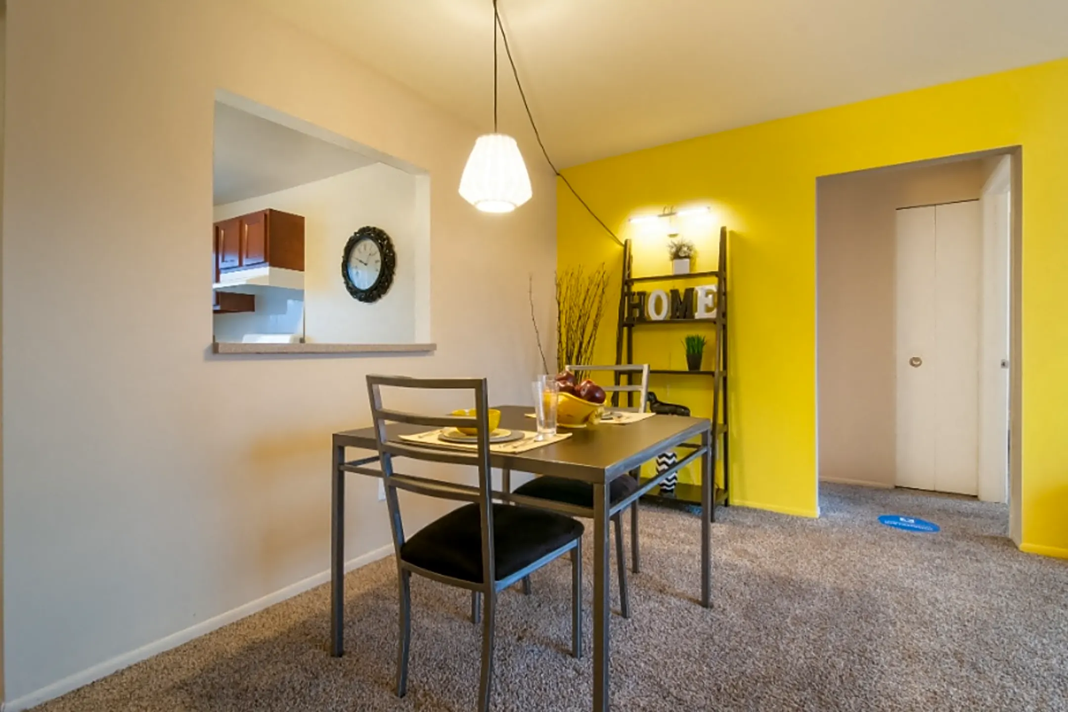 The Loop On Greenfield 25500 Greenfield Rd Oak Park, MI Apartments