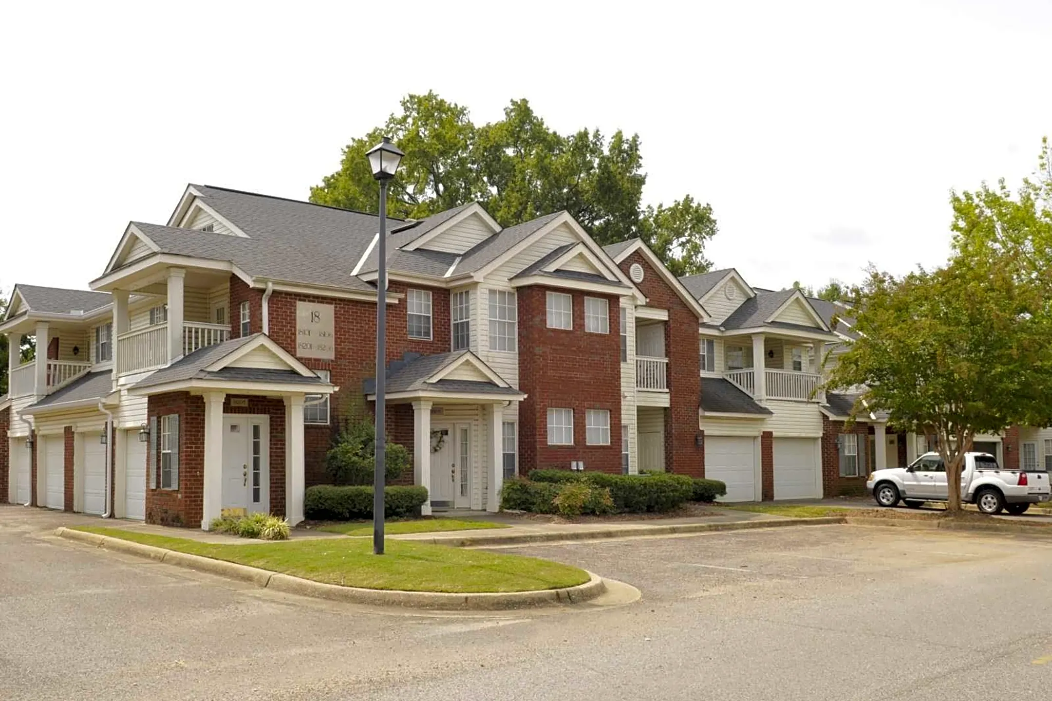 Inverness Apartments Tuscaloosa AL 35405   63bf5b2fab1990e78e404fd0c47e172f