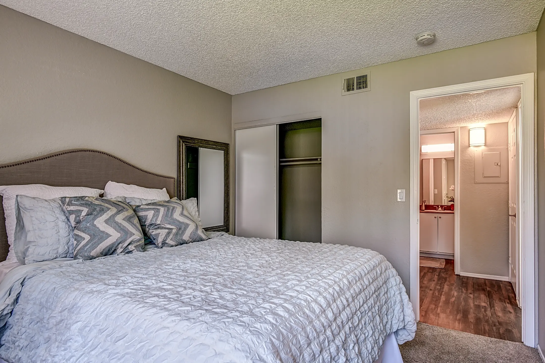 The Vue - 2450 Seamist Dr | Sacramento, CA Apartments for Rent | Rent.