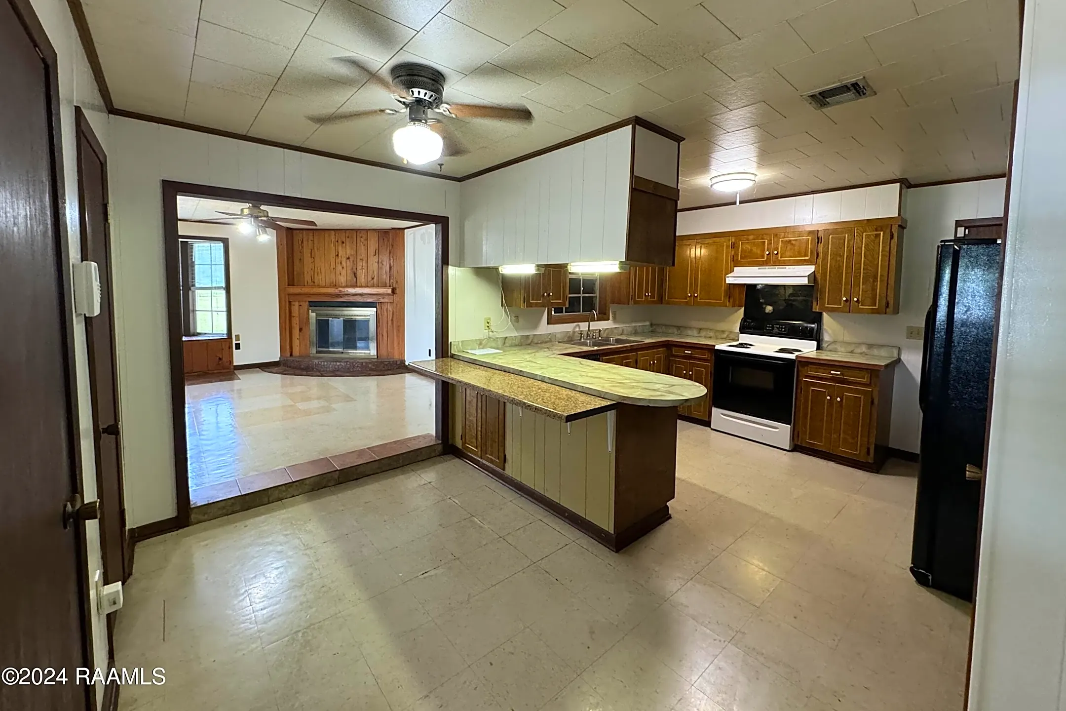 1757 Declouet Hwy Breaux Bridge, LA Houses for Rent Rent.