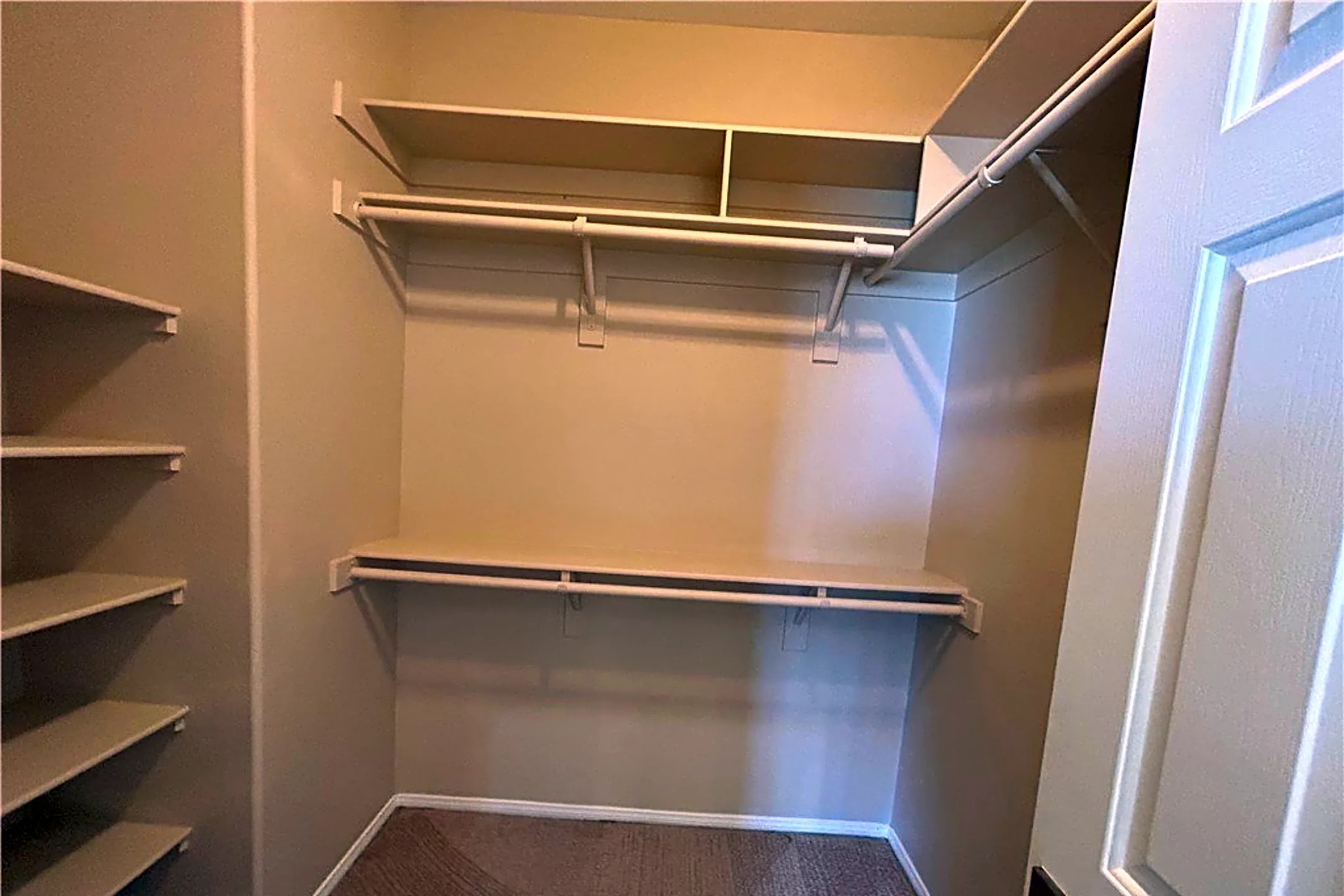 9735 Phoenician Ave #0 - Las Vegas, NV