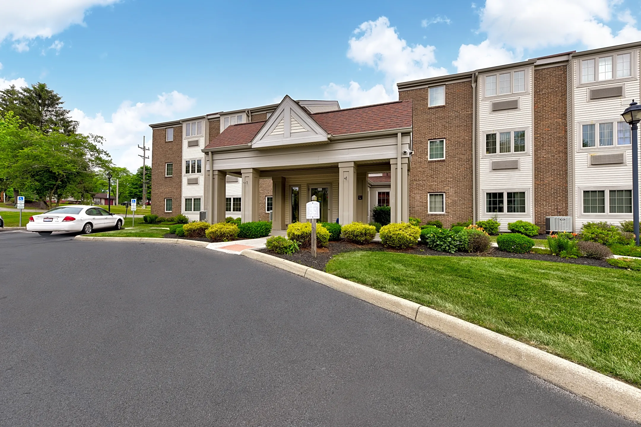 Hunterwood Park - 330 Trace Dr | Lancaster, OH Apartments for Rent | Rent.